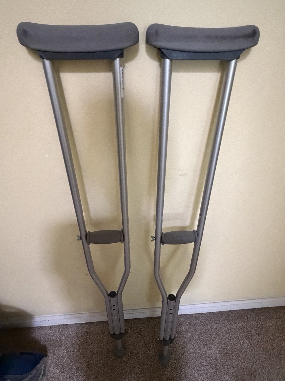 crutches adult