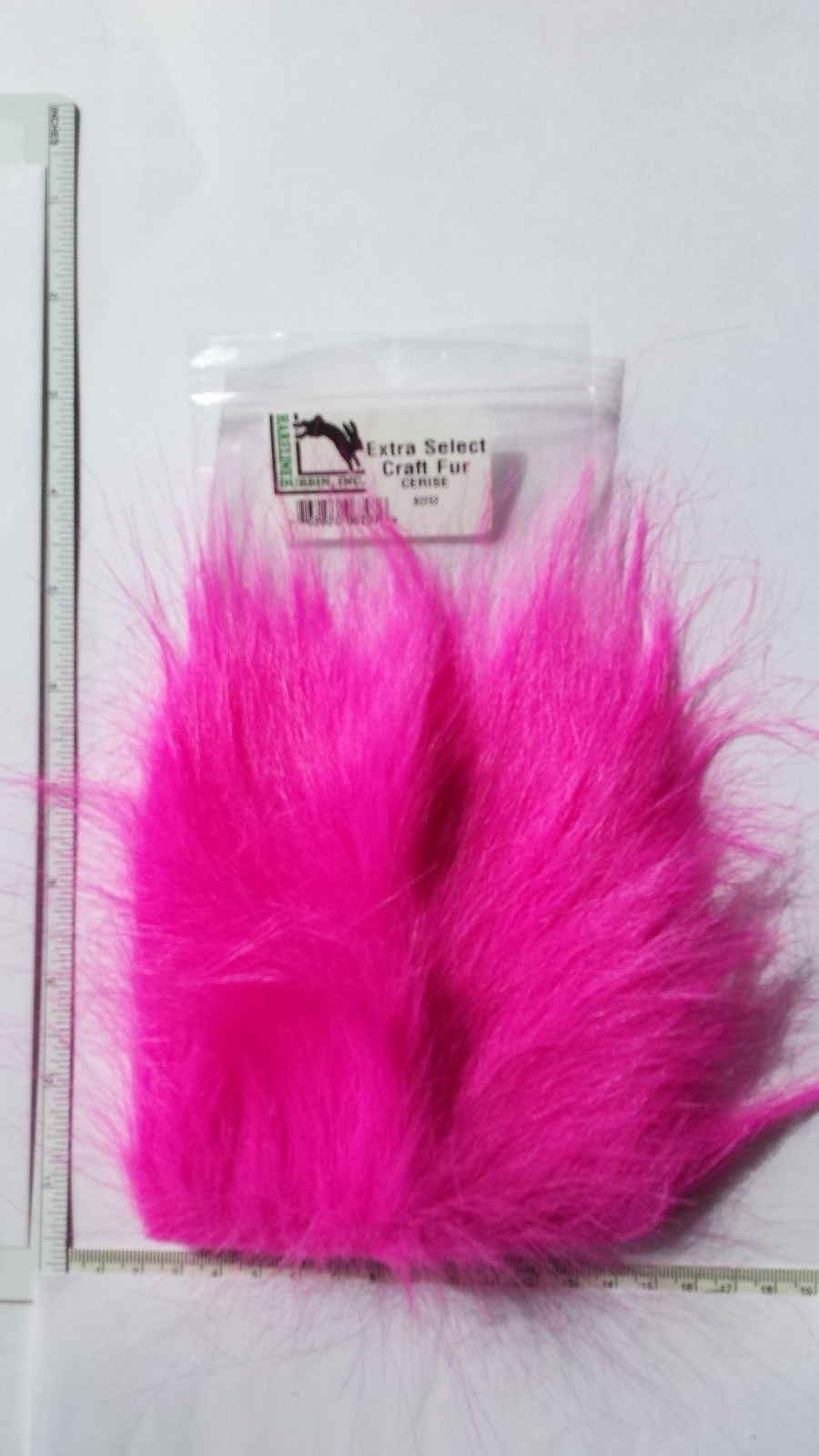 HARELINE DUBBIN "  EXTRA SELECT CRAFT FUR "  CERISE    Fly Tying