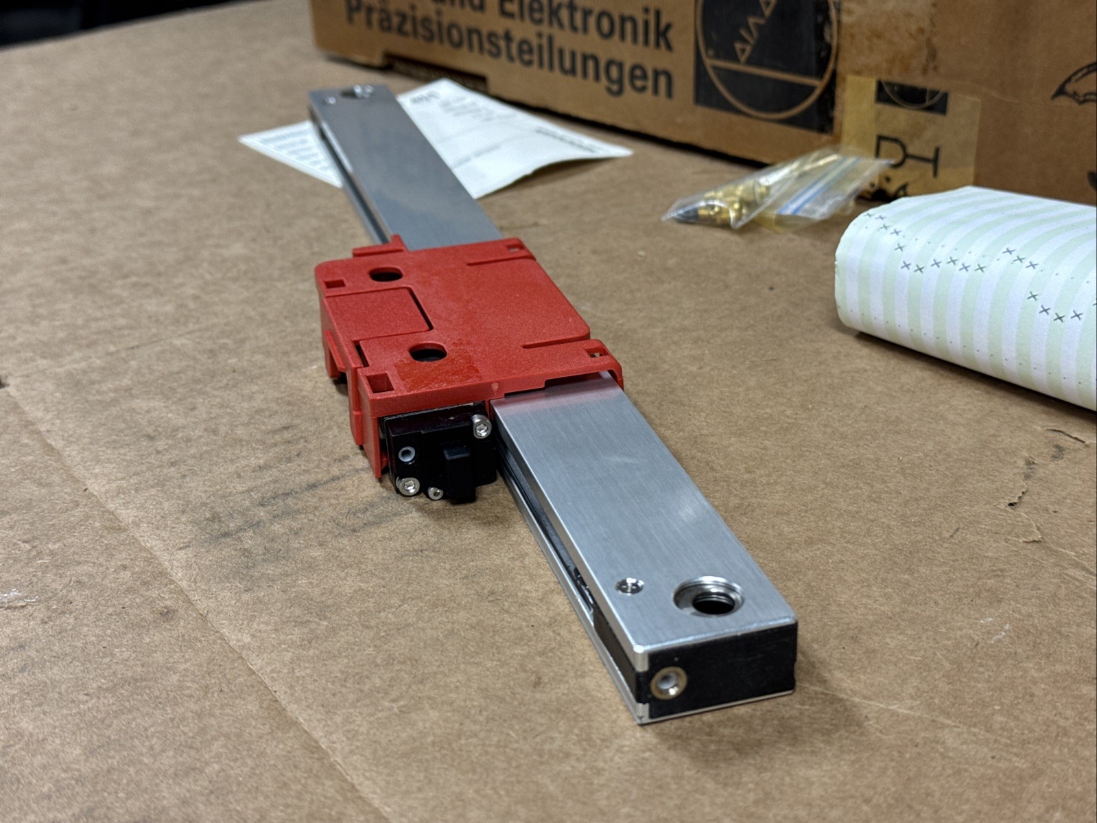 Heidenhain 295789-43 AE LF 401 250mm Linear Scale Encoder 296 585-01 FAST SHIP