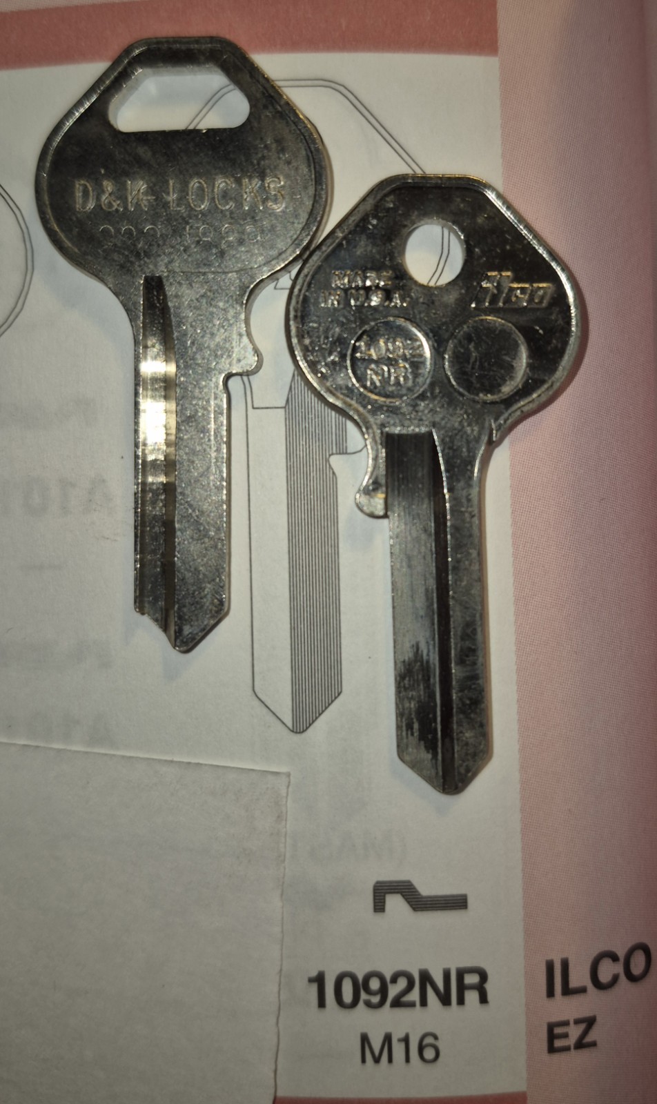 Master Lock, 1092NR, 92NR, M16,  Vintage Key  (1) Blank.