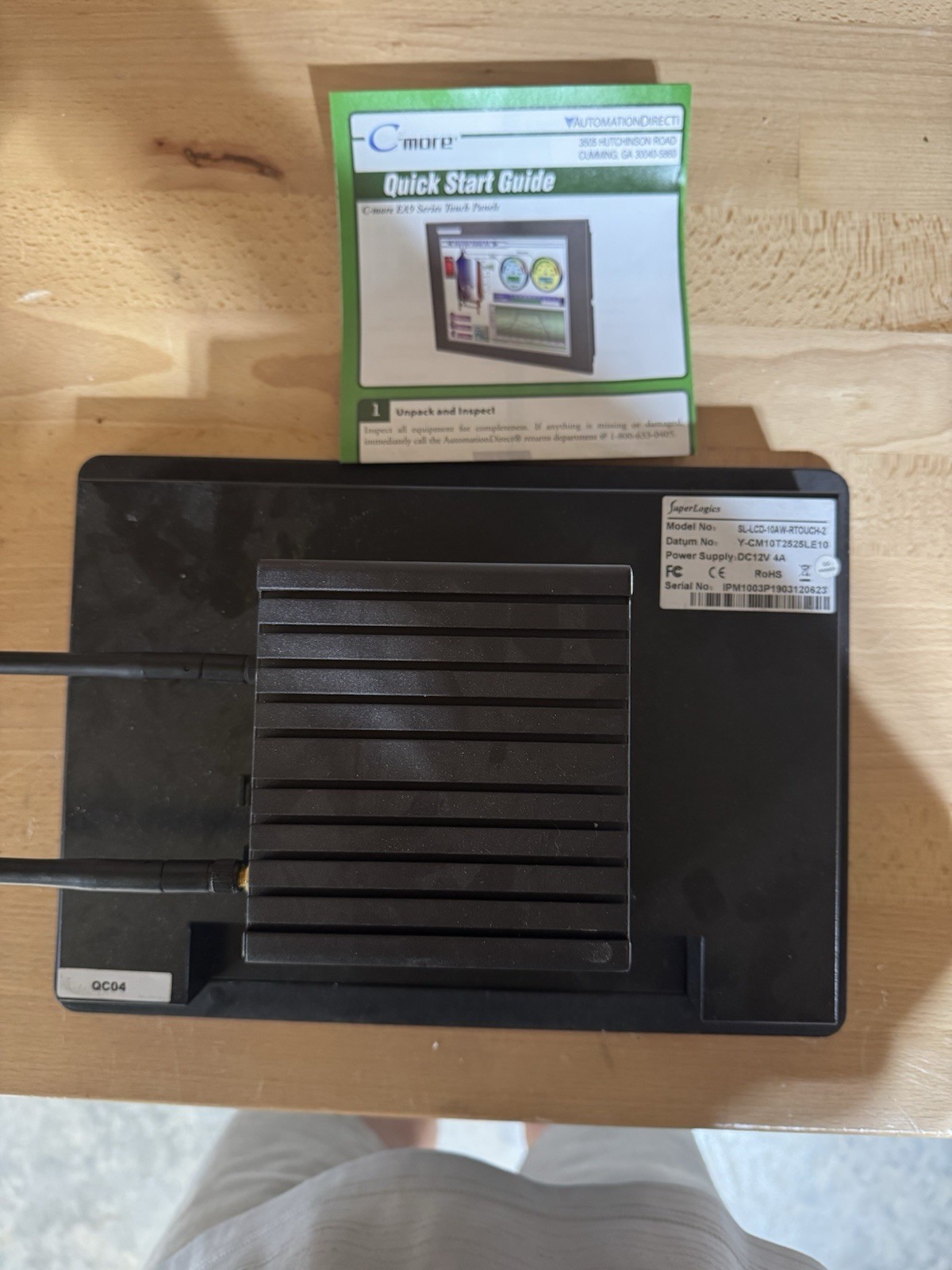 Superlogics 10” LCD Wireless Touchscreen W/Operator Interface