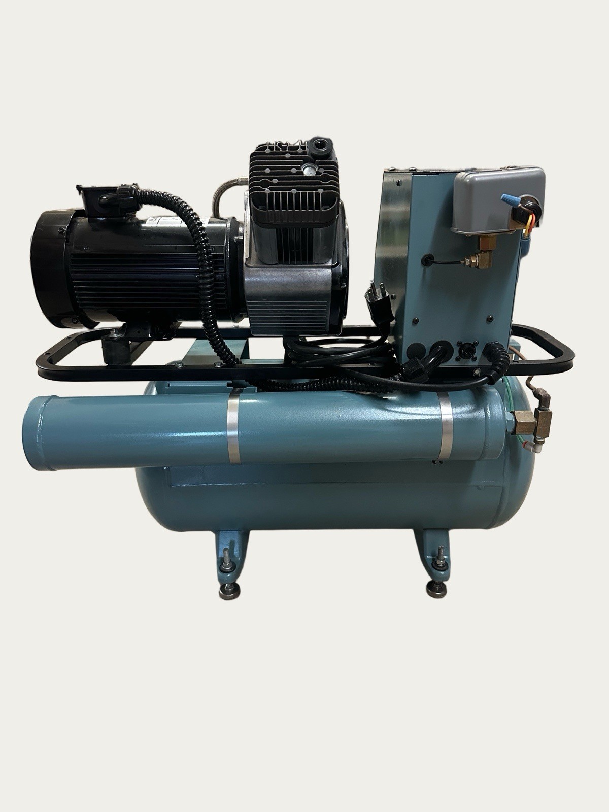 Air Techniques AirStar 22 Dental Air Compressor Excellent Condition!