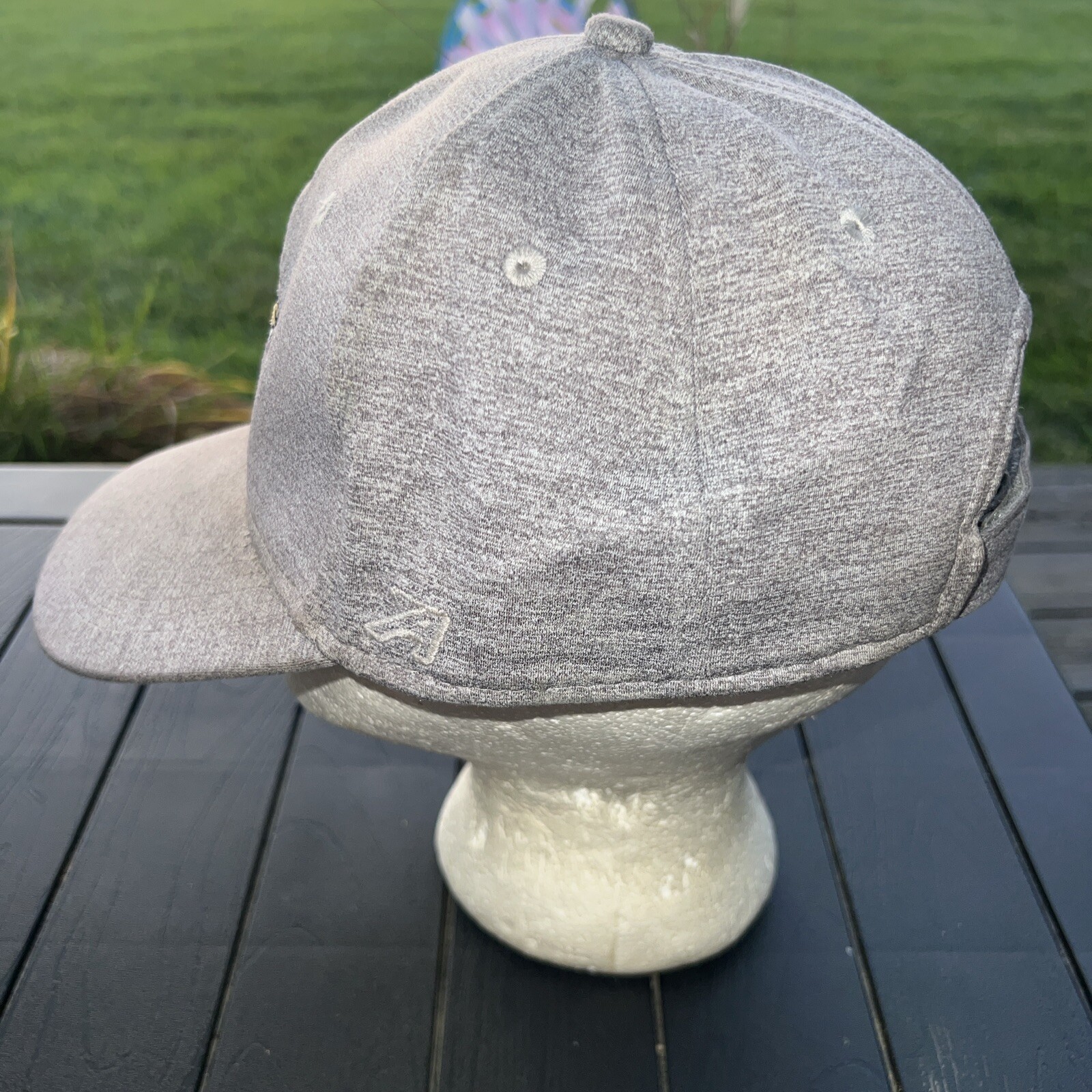 Lion Head on Heather Gray Knit Hat Cap Hook Loop Ahead Performance Midfit EUC