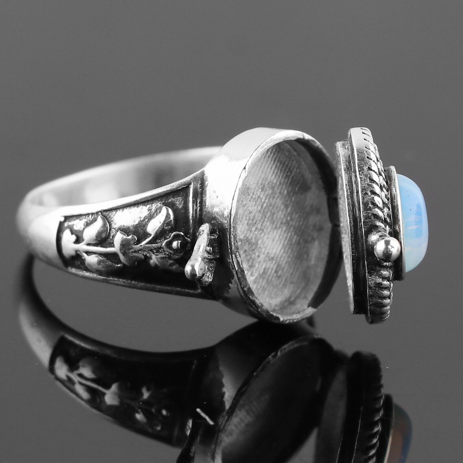 Australian Opal Gemstone Poison Ring, 925 Sterling silver Handmade Box Ring.