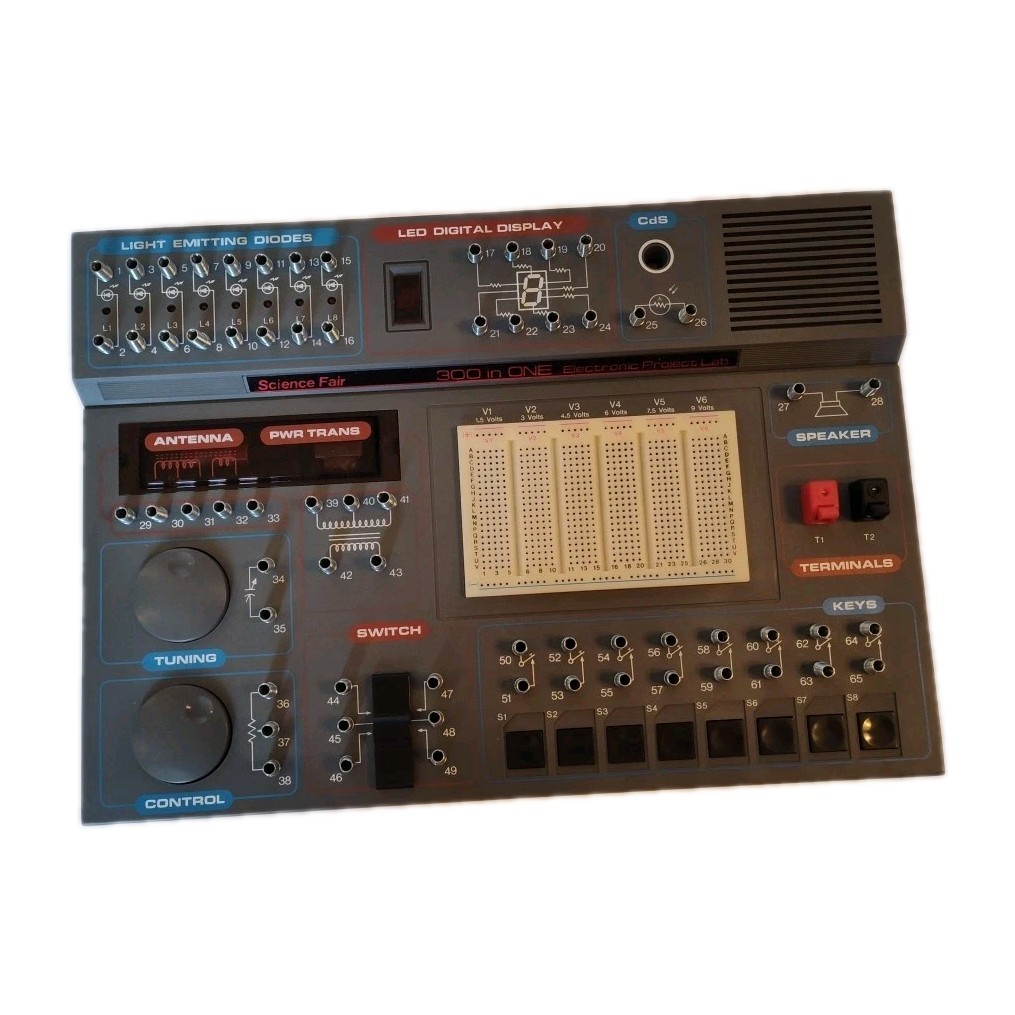 2 Radio Shack Electronic Project Lab 300 in One Kits 28-270 AS IS FOR PARTS Lot