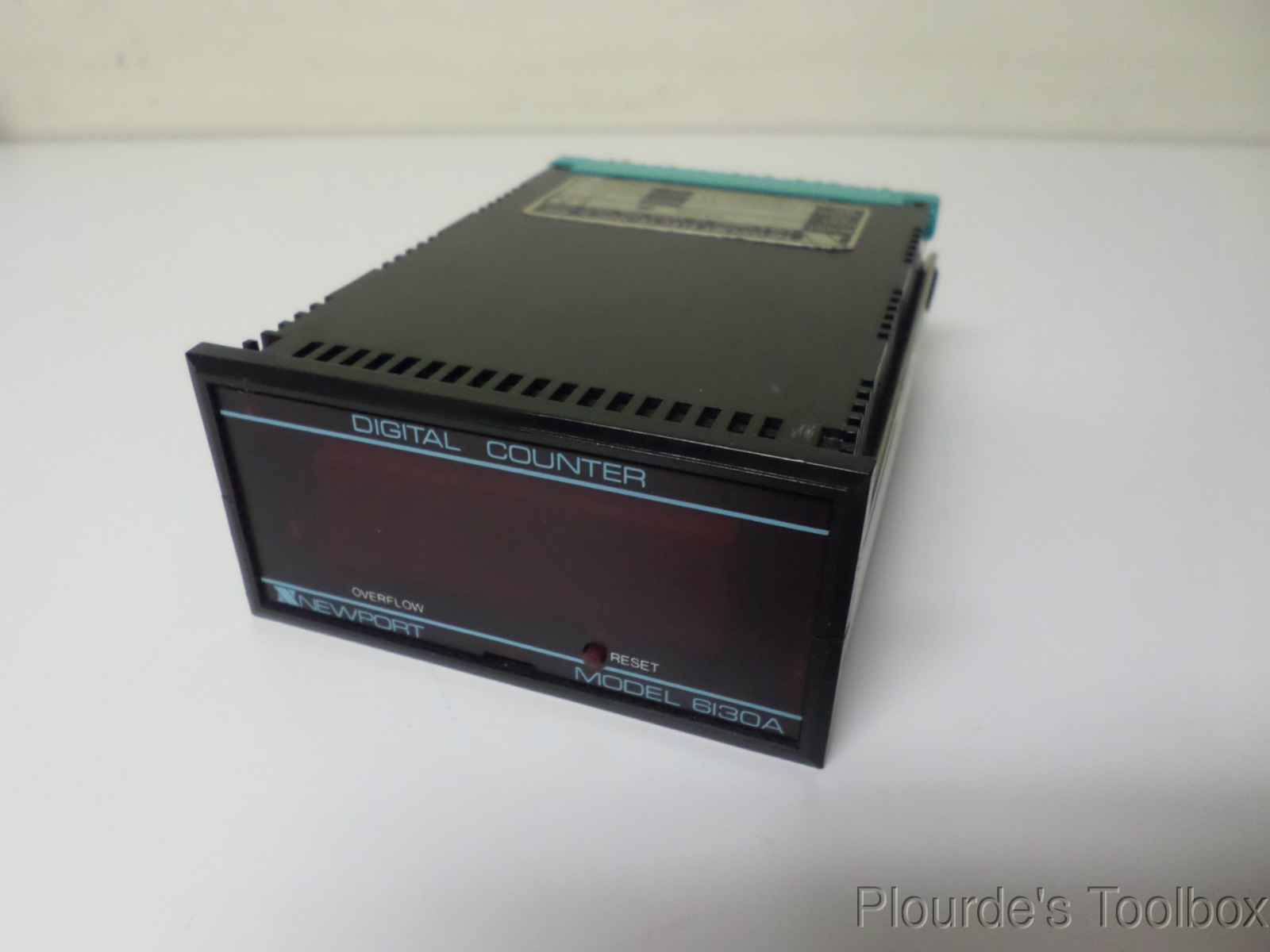 Used Newport Electronics 6-Mode Universal Panel Counter, 115 VAC, 10W, 6130A