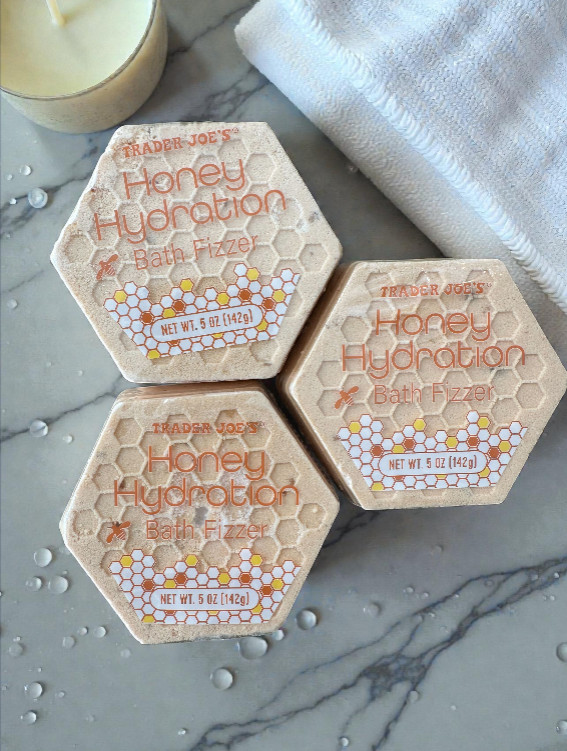 Trader Joe's Honey Hydration Bath Fizzers 5 oz (3 Pack) Honey Scent Bath Bombs