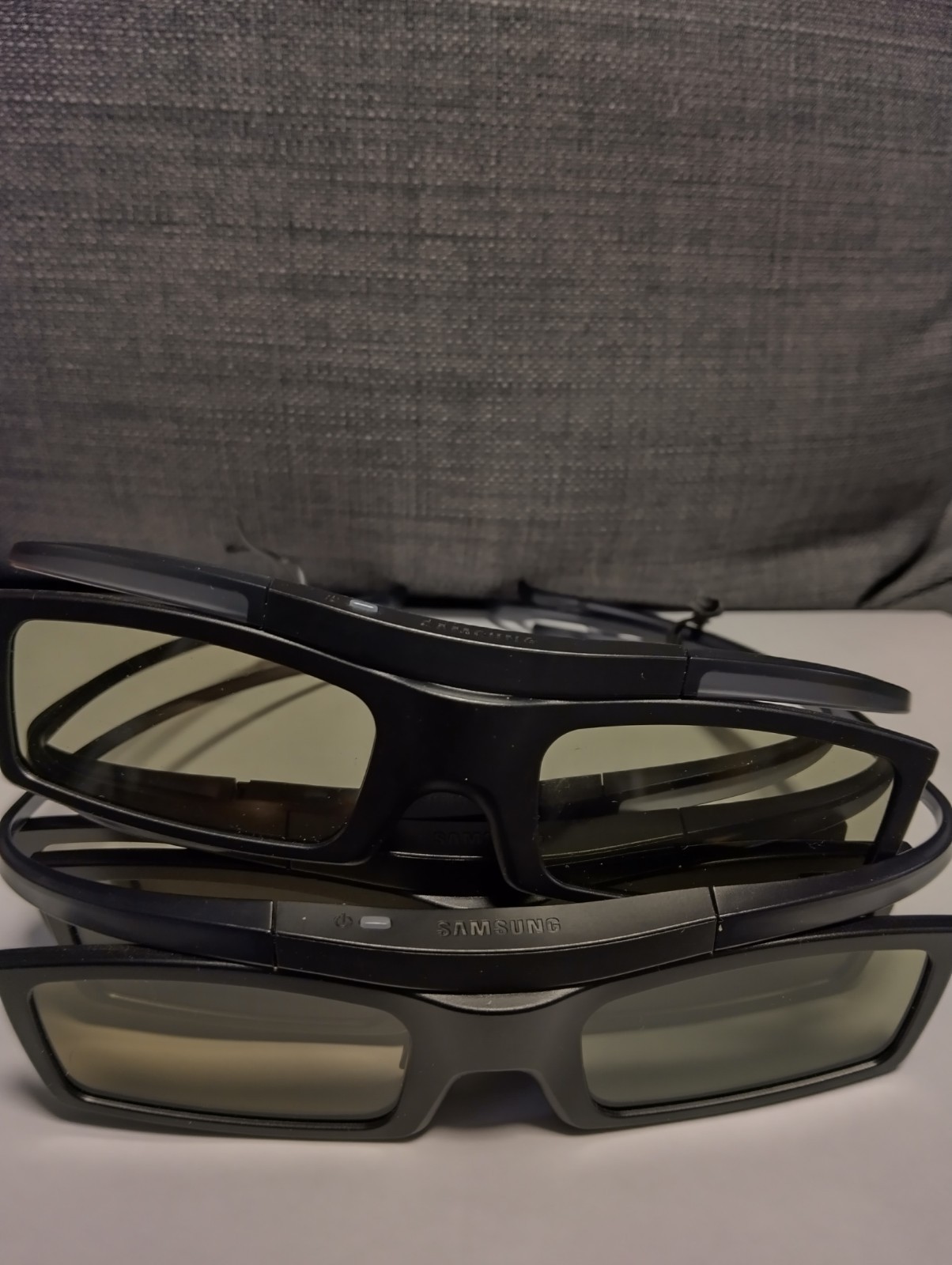 Lot of 4 Genuine SSG5100GB 3D Glasses For Samsung SSG-5100GB