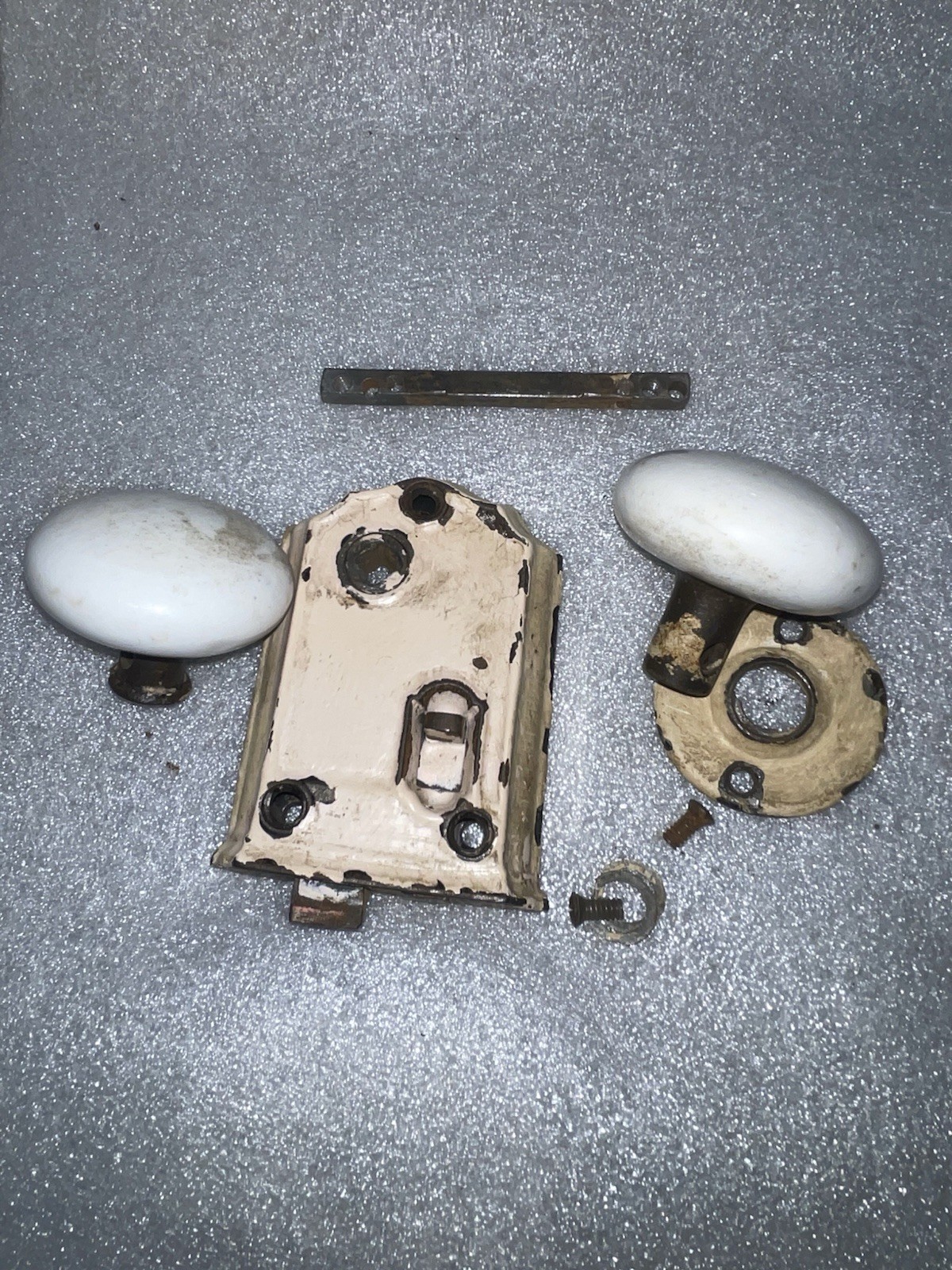 Antique RIM/SURFACE LOCK NICE WHITE DOOR KNOBS &ESCUTCHEON