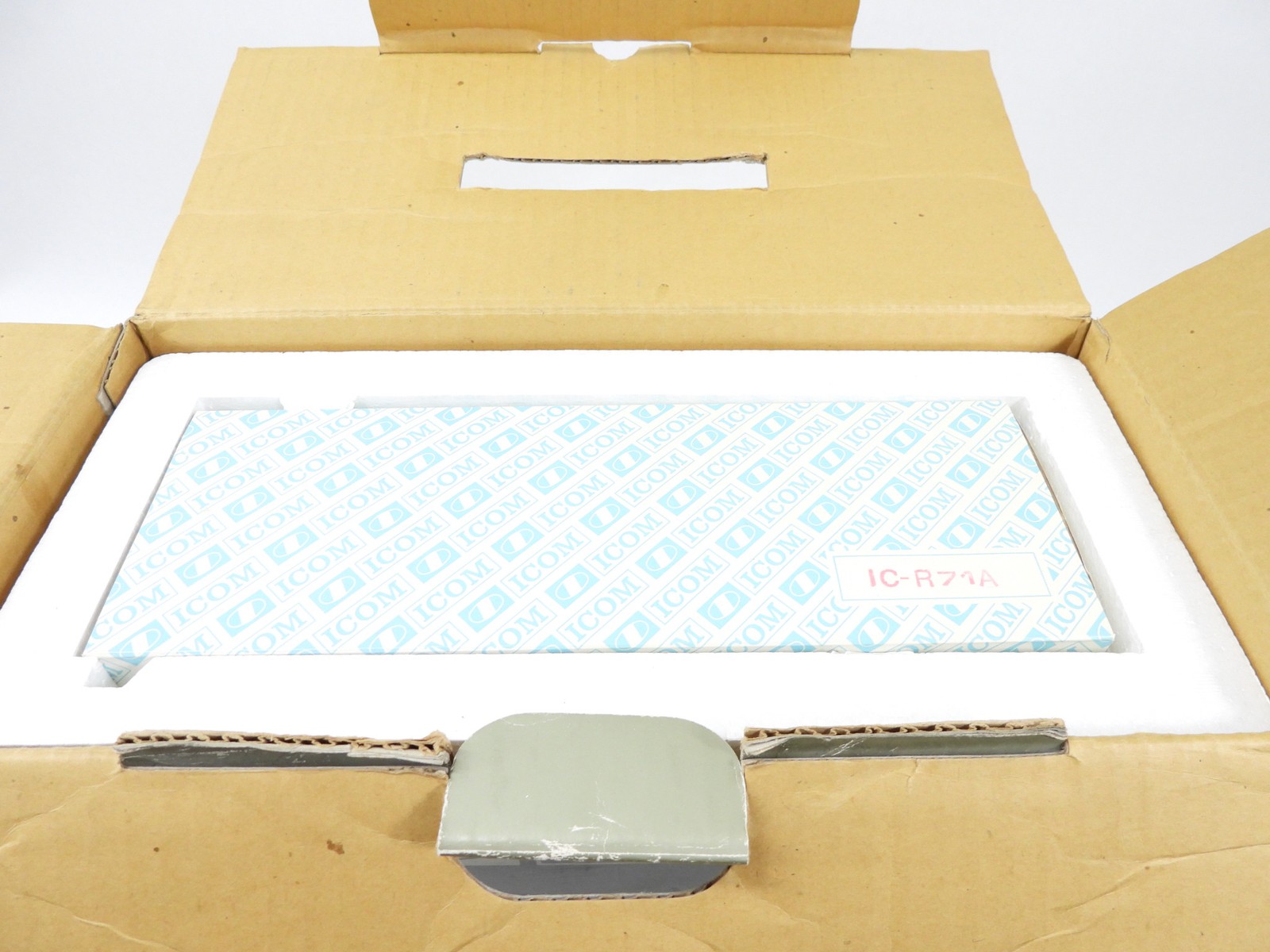 Icom IC-R71A Ham Radio Communications Receiver + Box + Willco Memory (excellent)