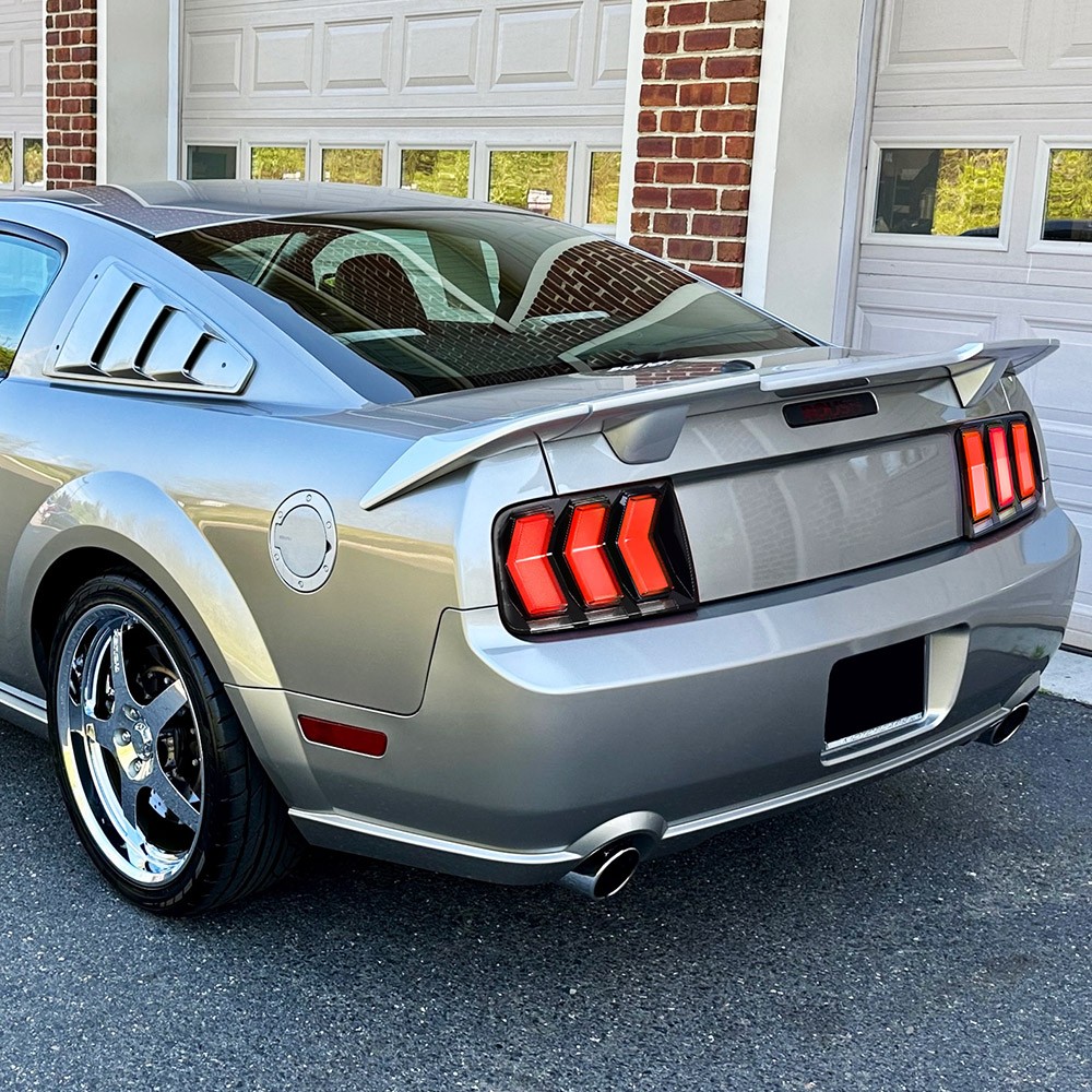 VLAND SMOKED LED Tail Lights For Ford Mustang 2005-09 W/Animation & Sequential