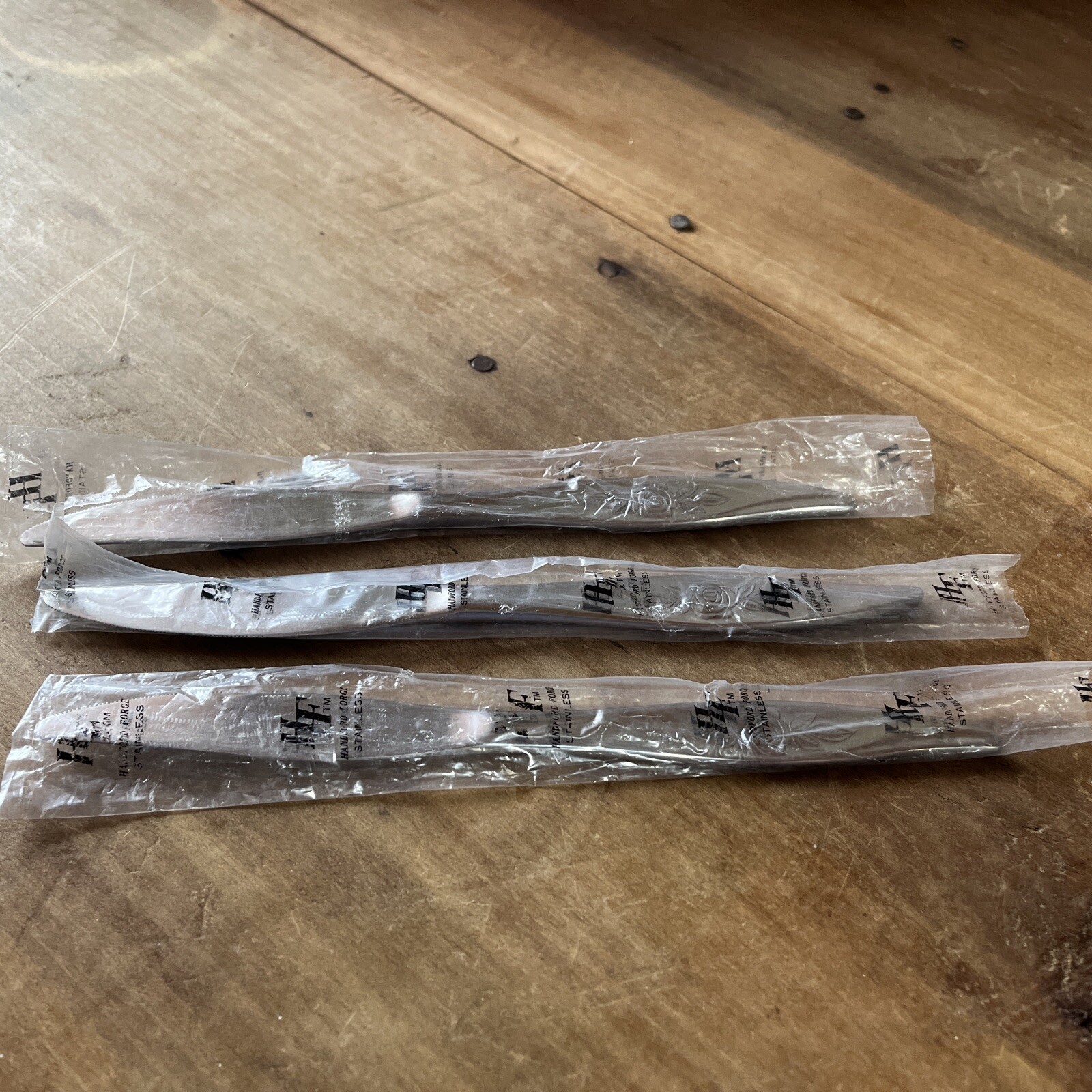 3 Hanford Forge Stainless AVONROSE Pattern Dinner Knives Flatware 1903 NEW