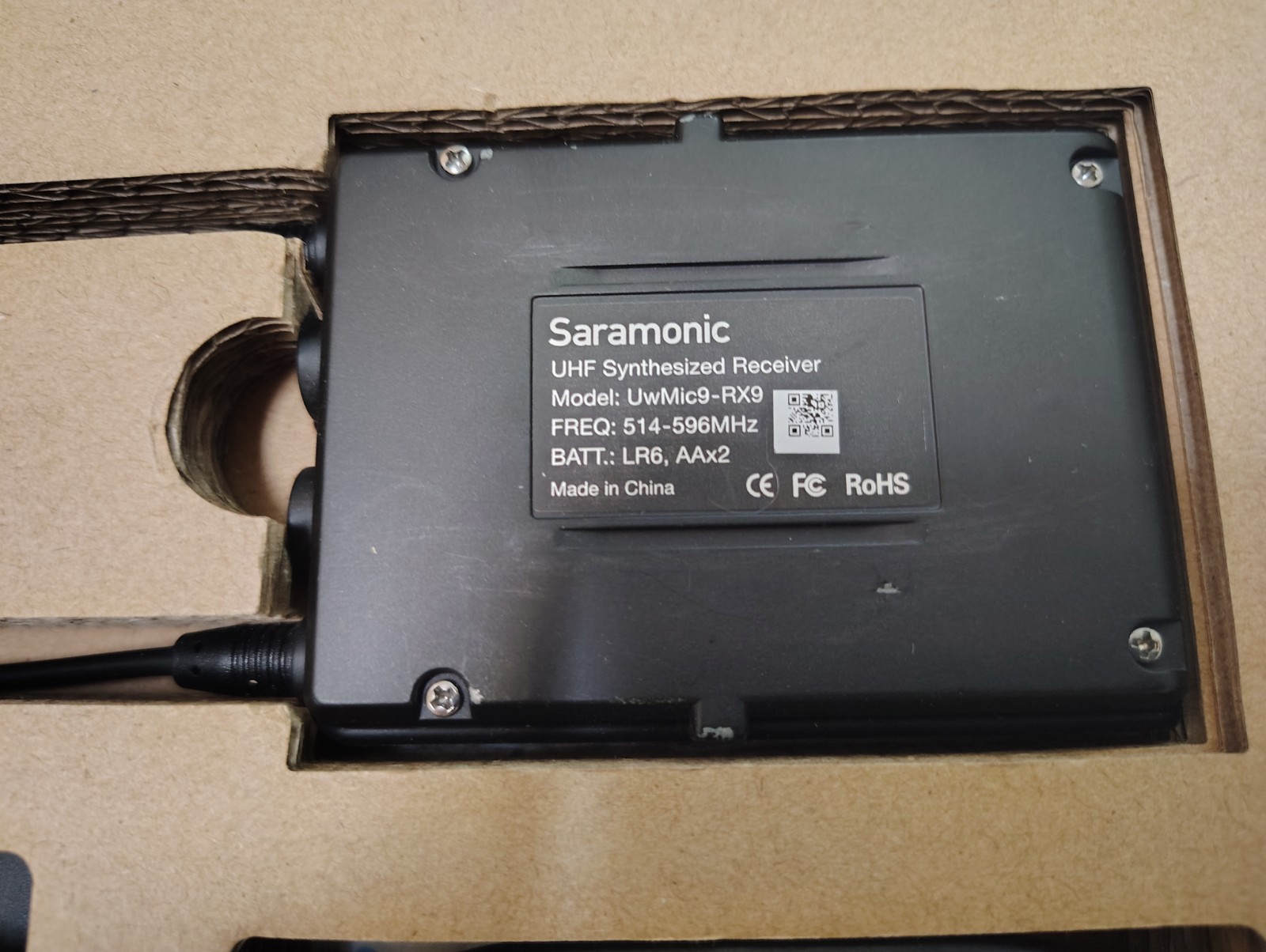 Saramonic UHF Wireless Microphone System UwMic9-RX9 camera mountable integrated