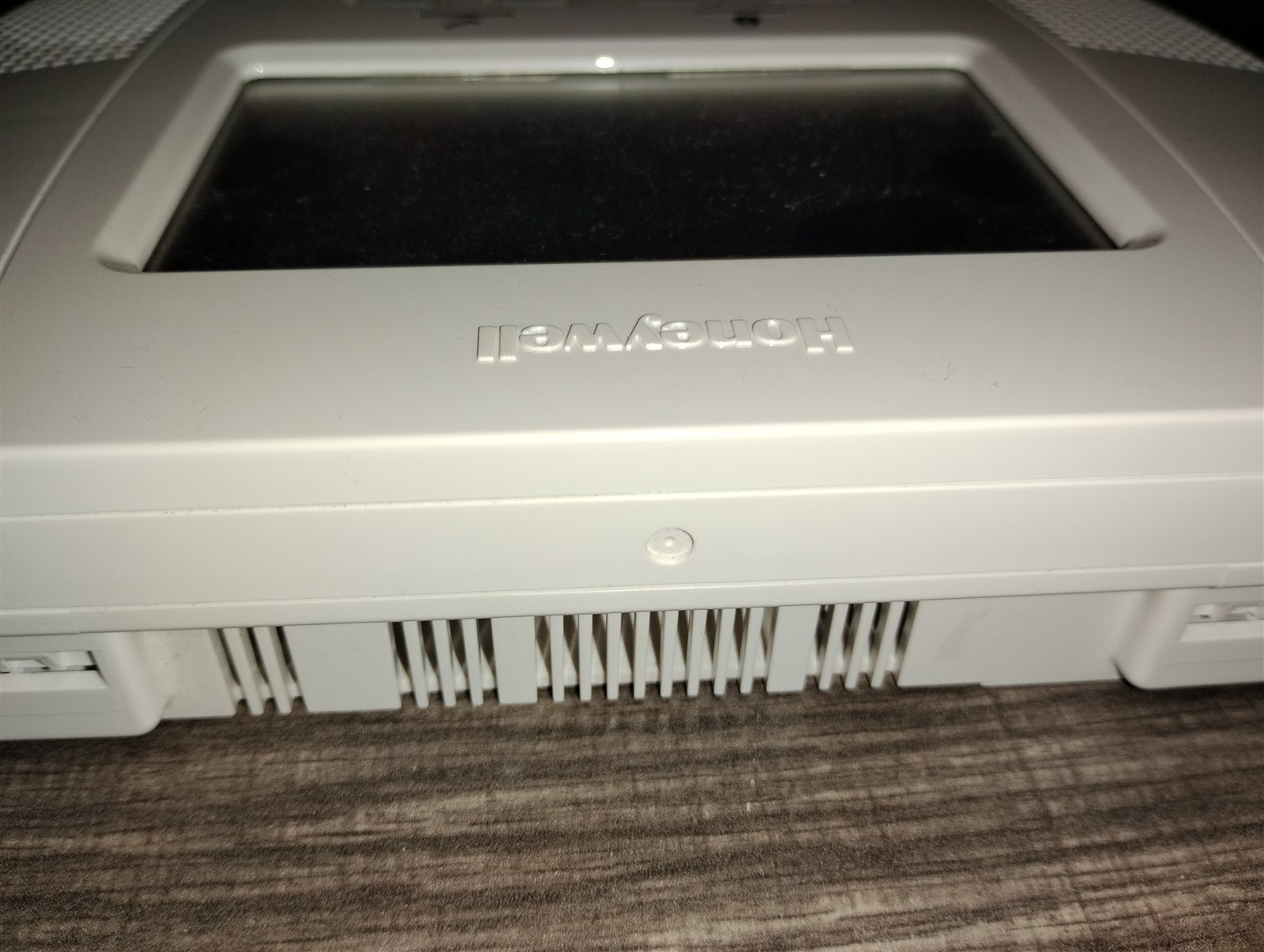 Honeywell Lynx Touch L5000 Security System LYNXTOUCH2 Control Panel Touchscreen
