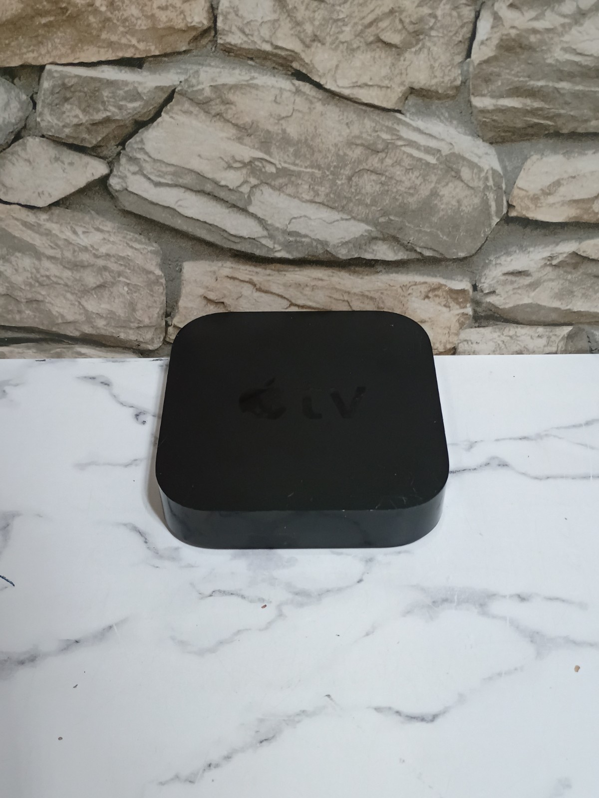 Apple TV 3rd Generation Digital HD Media Streaming Player A1469 Stream Black