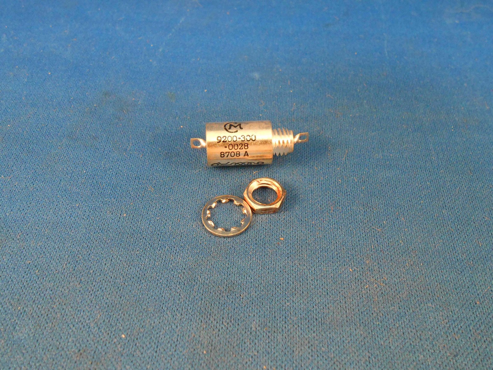 9200-300-0028 MURATA ERIE  PI FILTER VIBRATION RES IN HZ 10/2000  NEW OLD STOCK