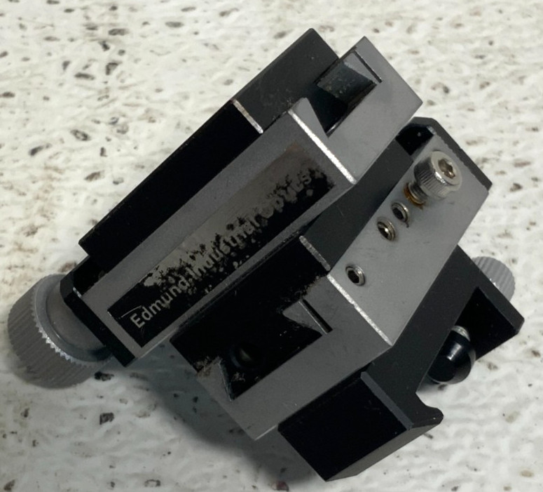 Edmund Optics 2-Axis Optical Stage Micrometer Standard Positioning Linear 253D