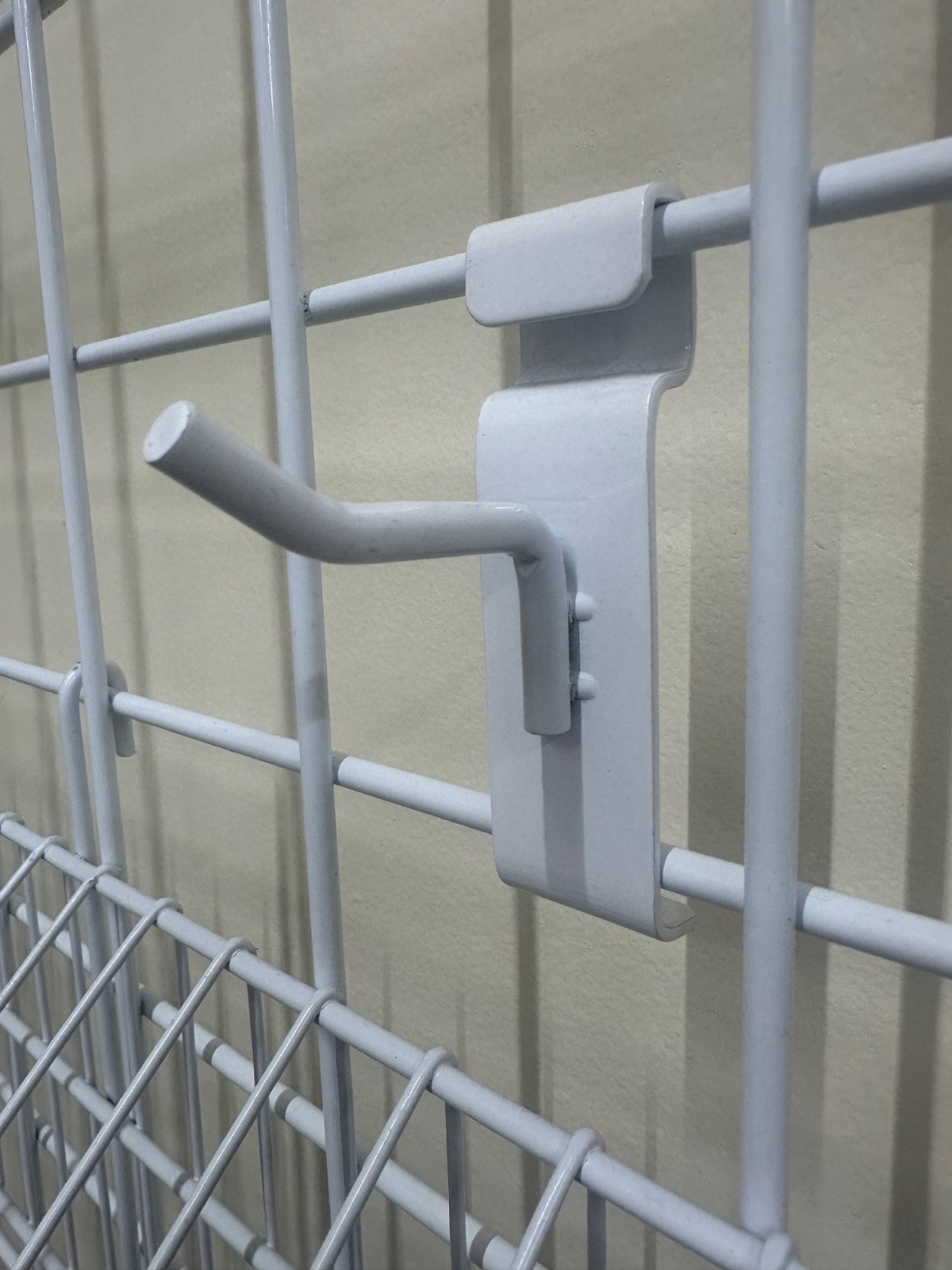 4 Pack Of 2” peg hook for wire grid Retail Display Accessories