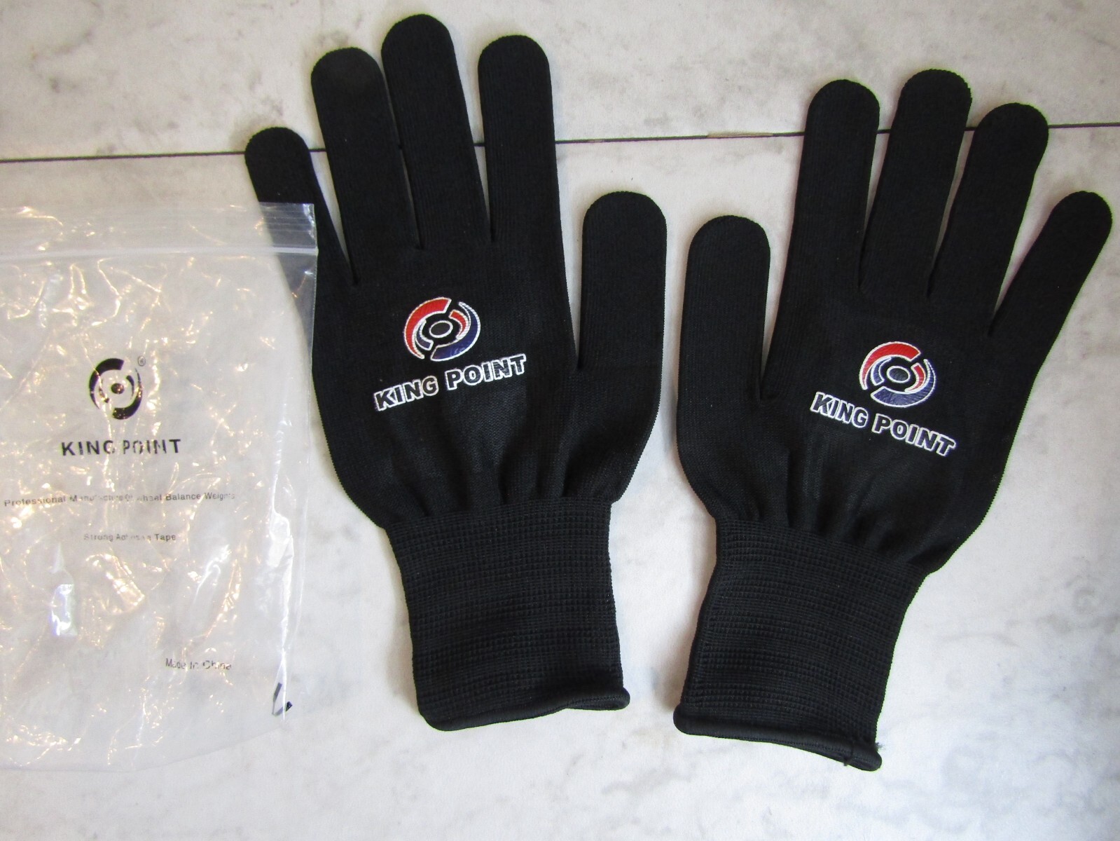 NIB King Point Lightweight Black Fitness Gloves Unisex One Size