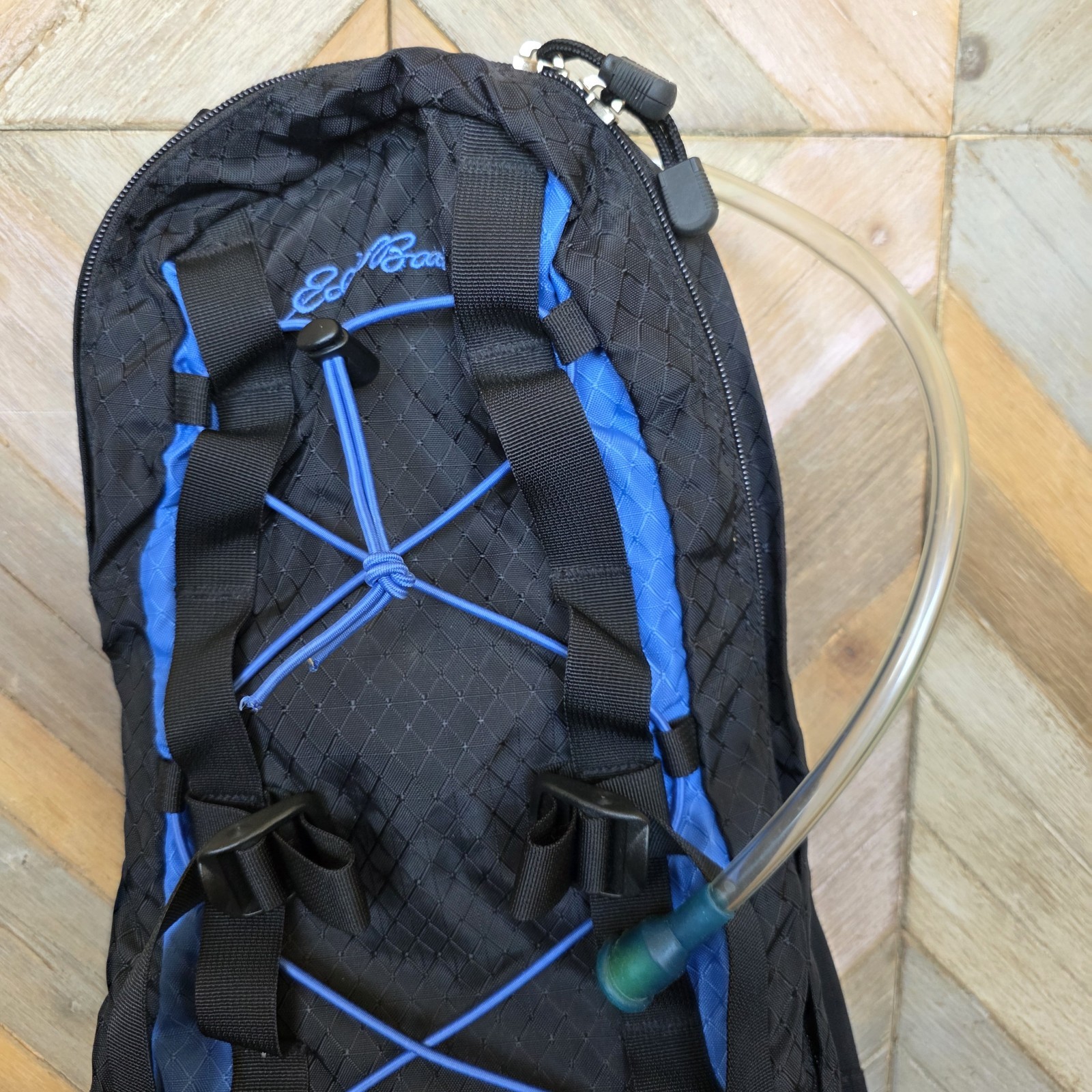 Eddie Bauer Hydration Backpack Pack Adjustable Hiking Outdoors Blue & Black
