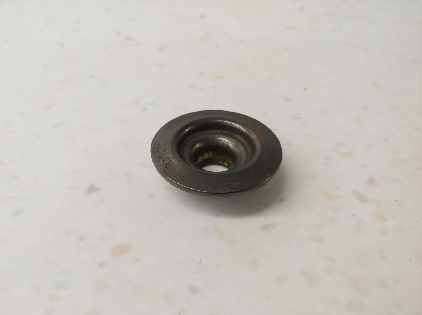 VERY NICE USED ORIGINAL PORSCHE 914 912E VALVE SPRING RETAINER CONCAVE WASHER 32