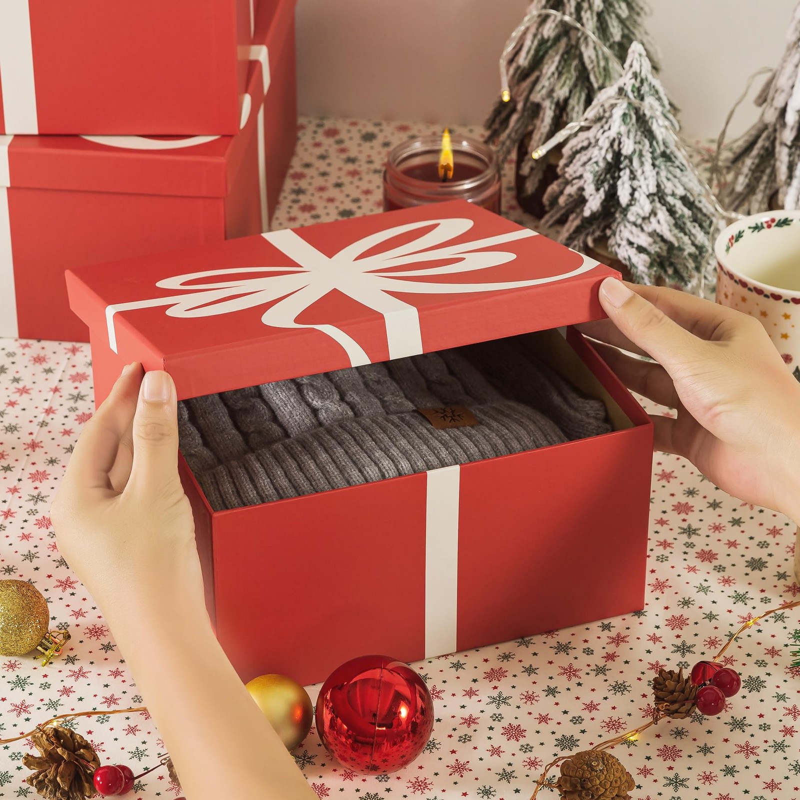 4 PCS Christmas Square Decorative Boxes Lids Set Festive Red Reusable Nesting