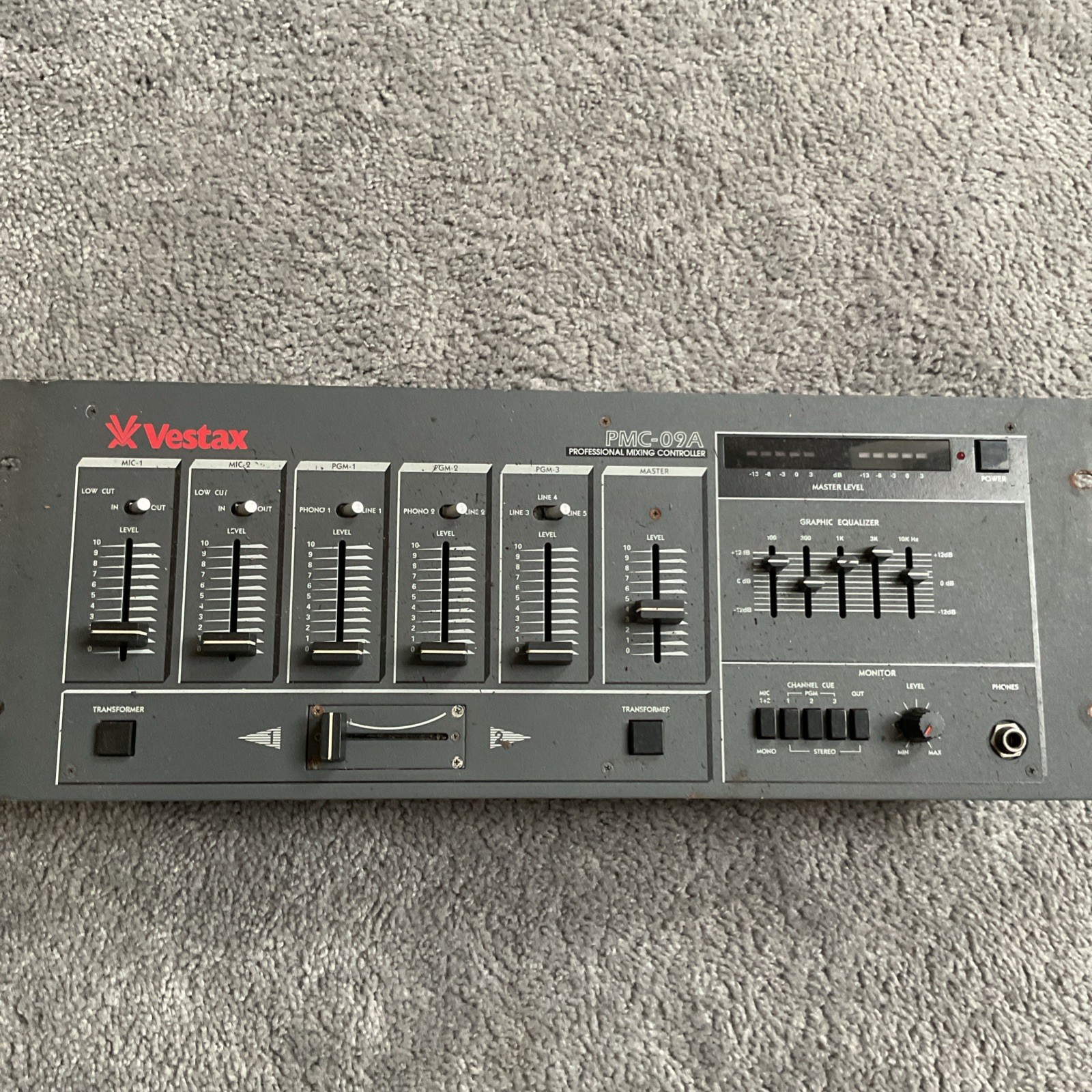 RARE  Vestax PMC 09A Channel DJ Mixer W/ On Board Sampler Battle Mixer Vintage