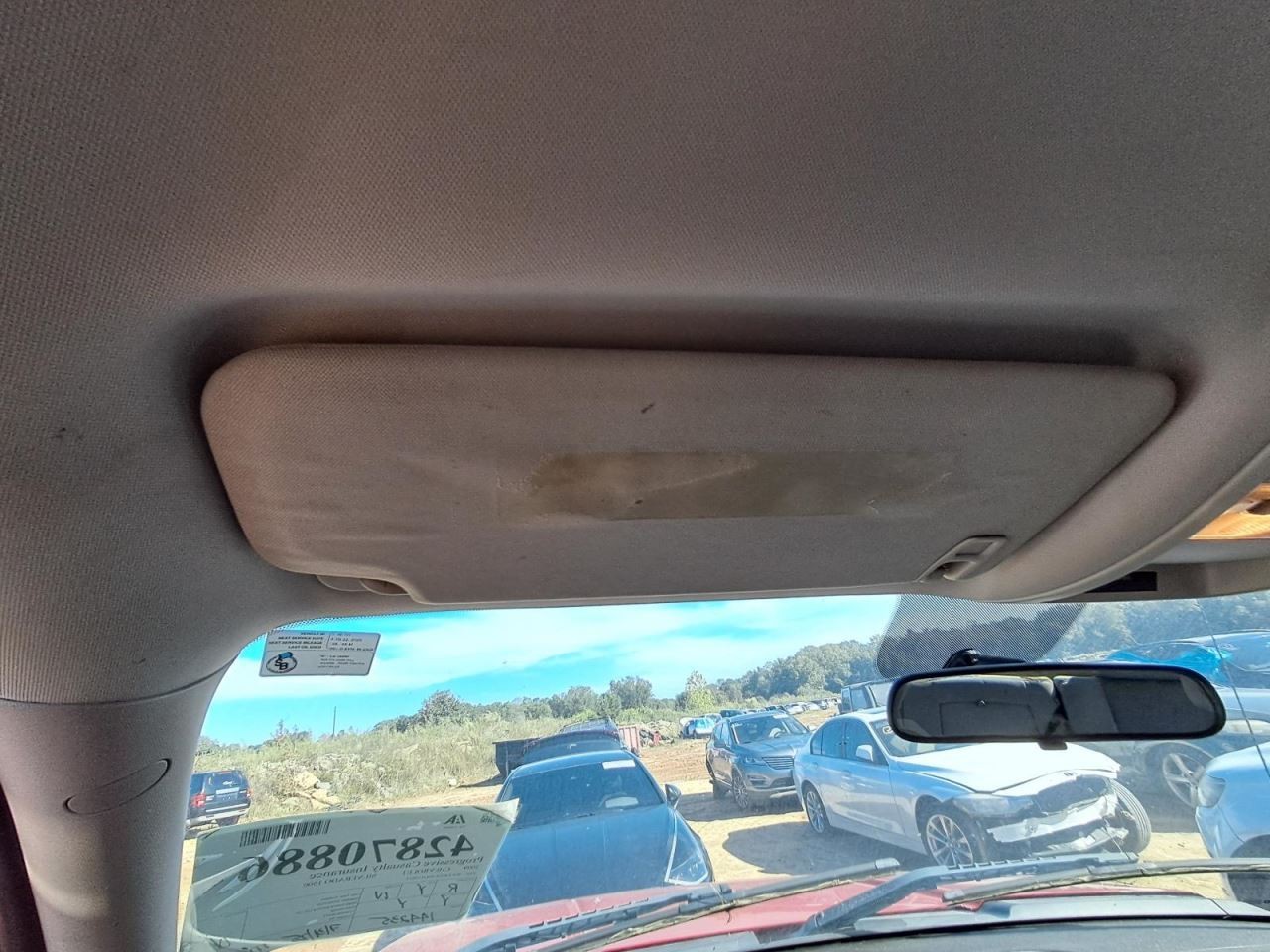 SILVRDO15 2009 Glove Box 4809567