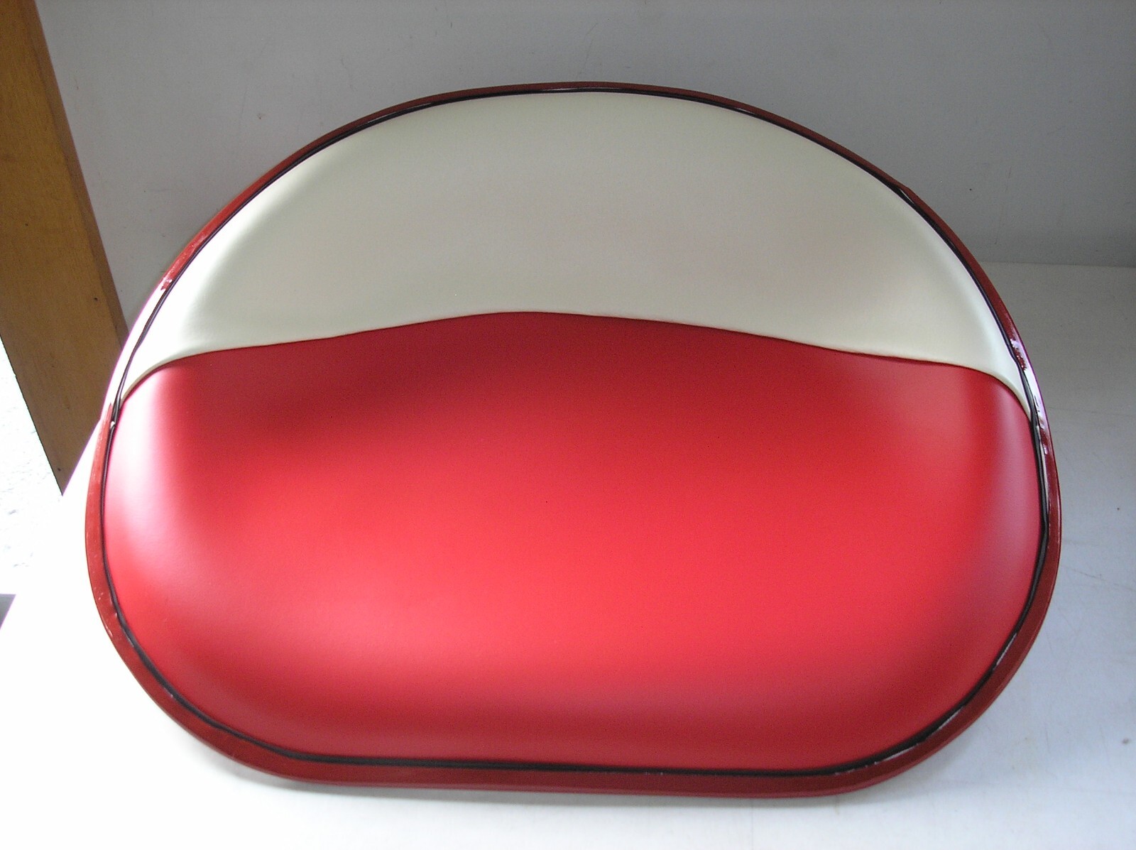 VINYL PAN SEAT FITS IH FARMALL M C H 200 300 400 404 CUB RED & WHITE /  #0901