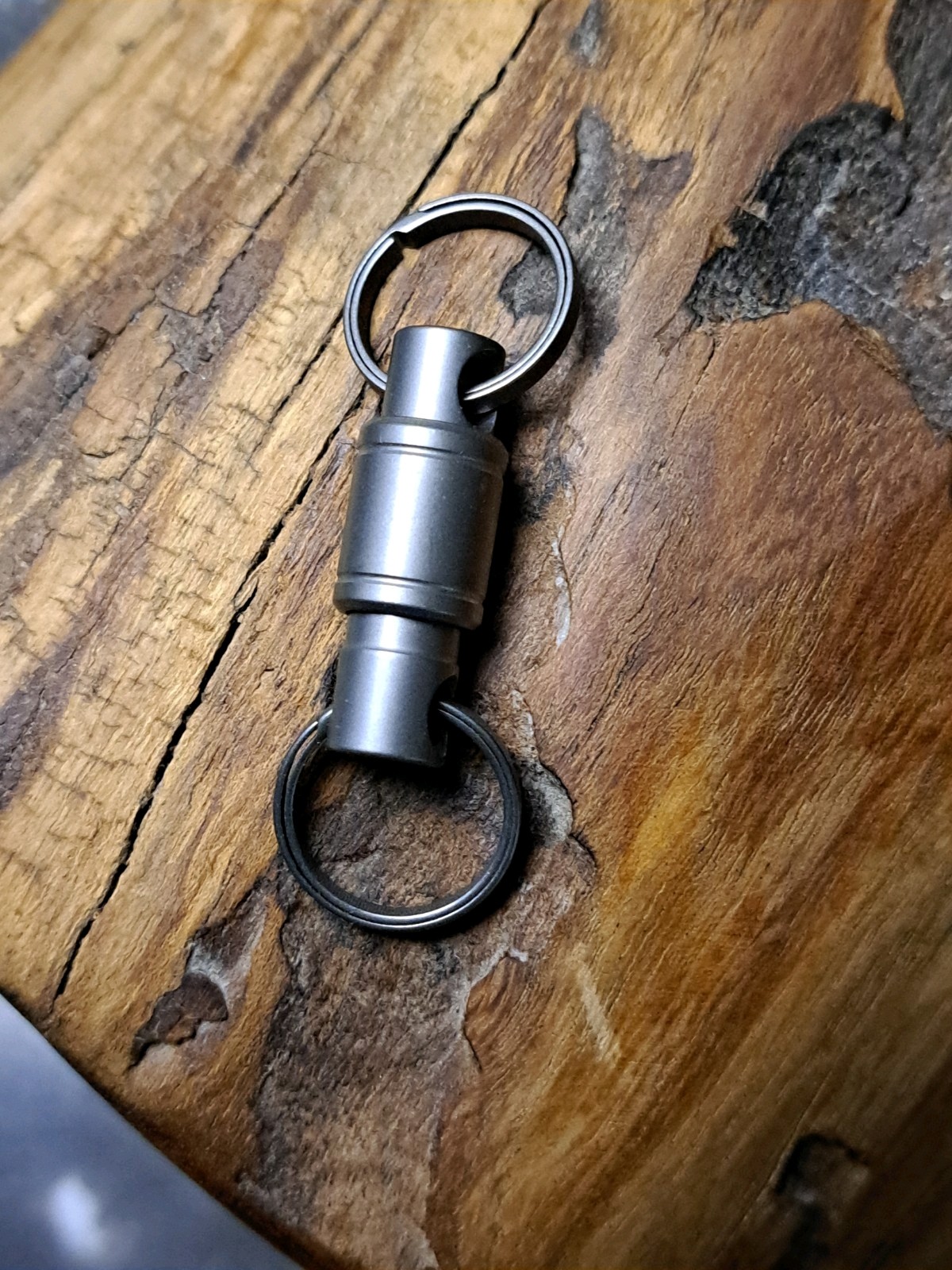 Minimalist Series Titanium Quick-Release Keychain Swivel