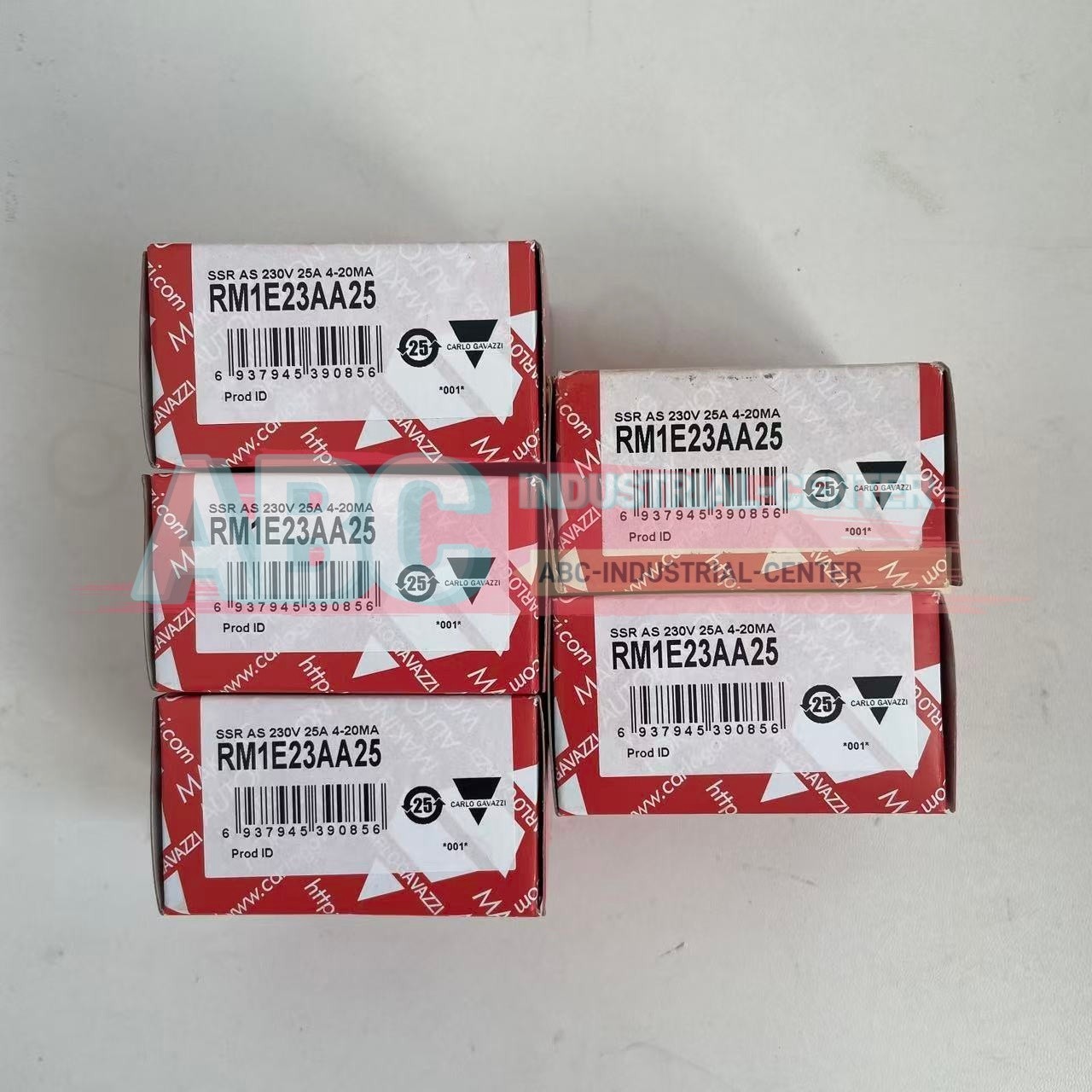 1PCS New Carlo gavazzi RM1E23AA25 Solid State Relay #