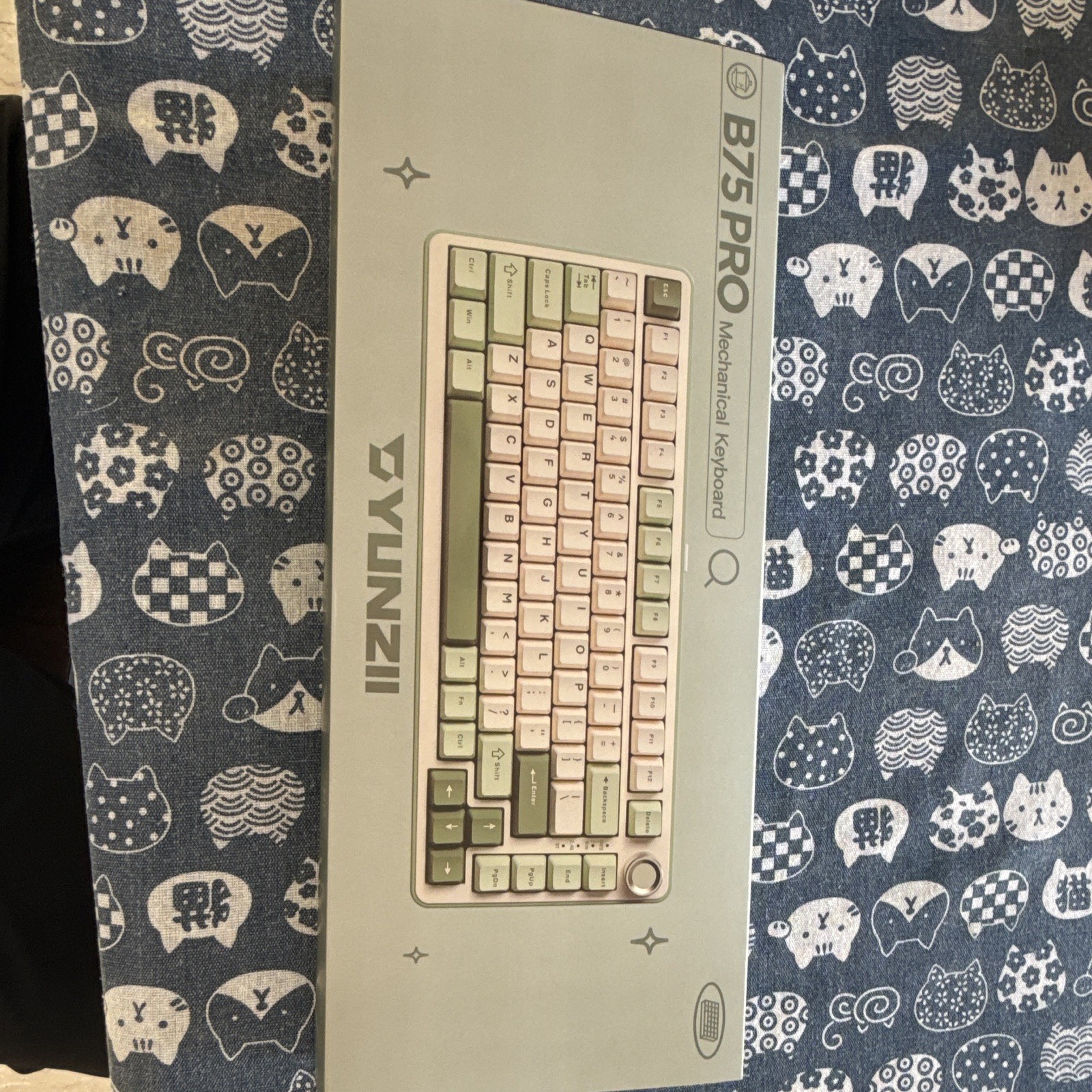 YUNZII B75 PRO Mechanical Keyboard Bluetooth/2.4G/USB Illuminated Green