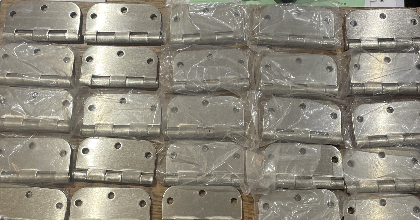 25 Piece Door hinges 3 1/2"corner radius  Satin Nickel  Value Pack