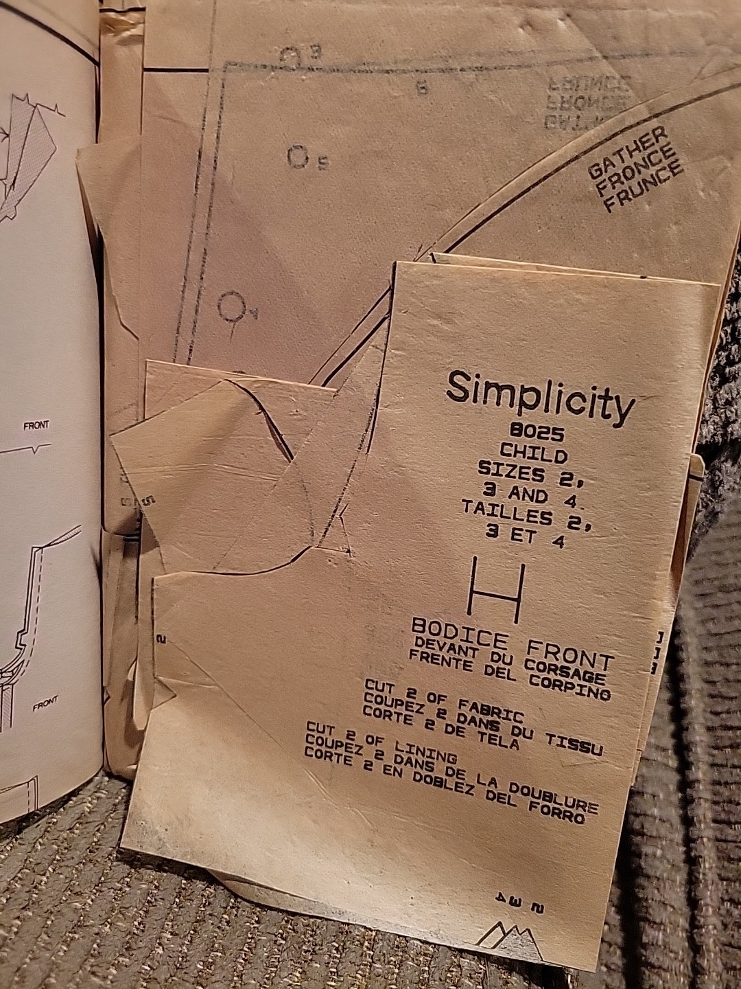 Simplicity Pattern 8025 Child's Blouse Jumper & Jumpsuit Size 2