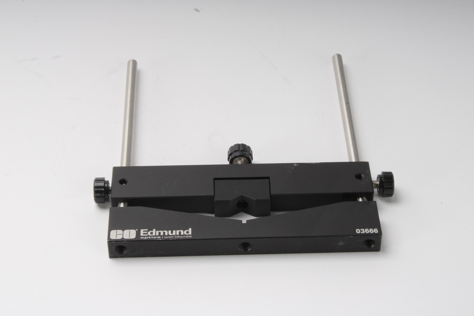Edmund Optics #03-666 Fixed V-Mount