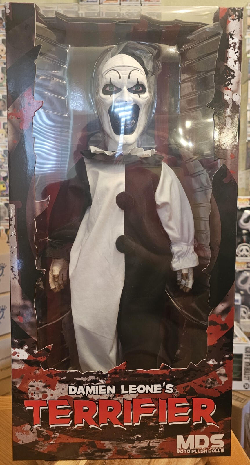 The Terrifier ART The Clown MDS Mega Scale 18In  Doll by Mezco Toyz Brand New
