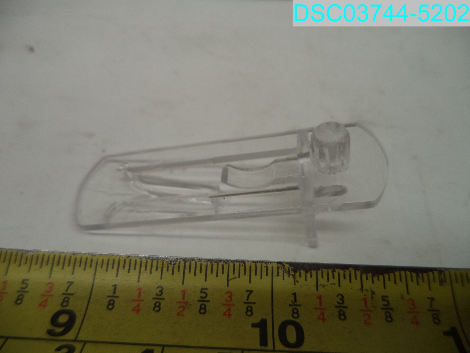 QTY=100: Rierdge Plastic Locking Shelf Pins 6.9mm-5/8" Clear X00315ZE99