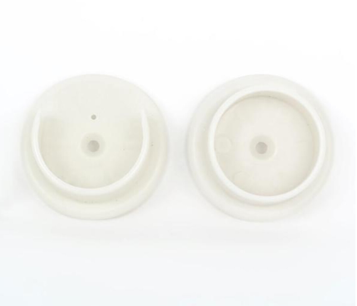 Everbilt White Plastic Closet Pole and Rod Socket, 1 Set