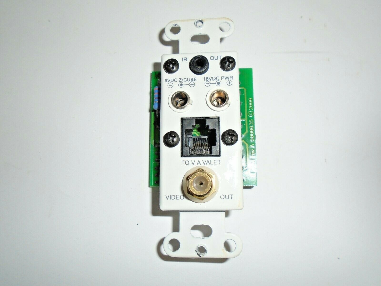 Elan Via! PVIA1 Single zone IR White Wall Plate with Power Supply
