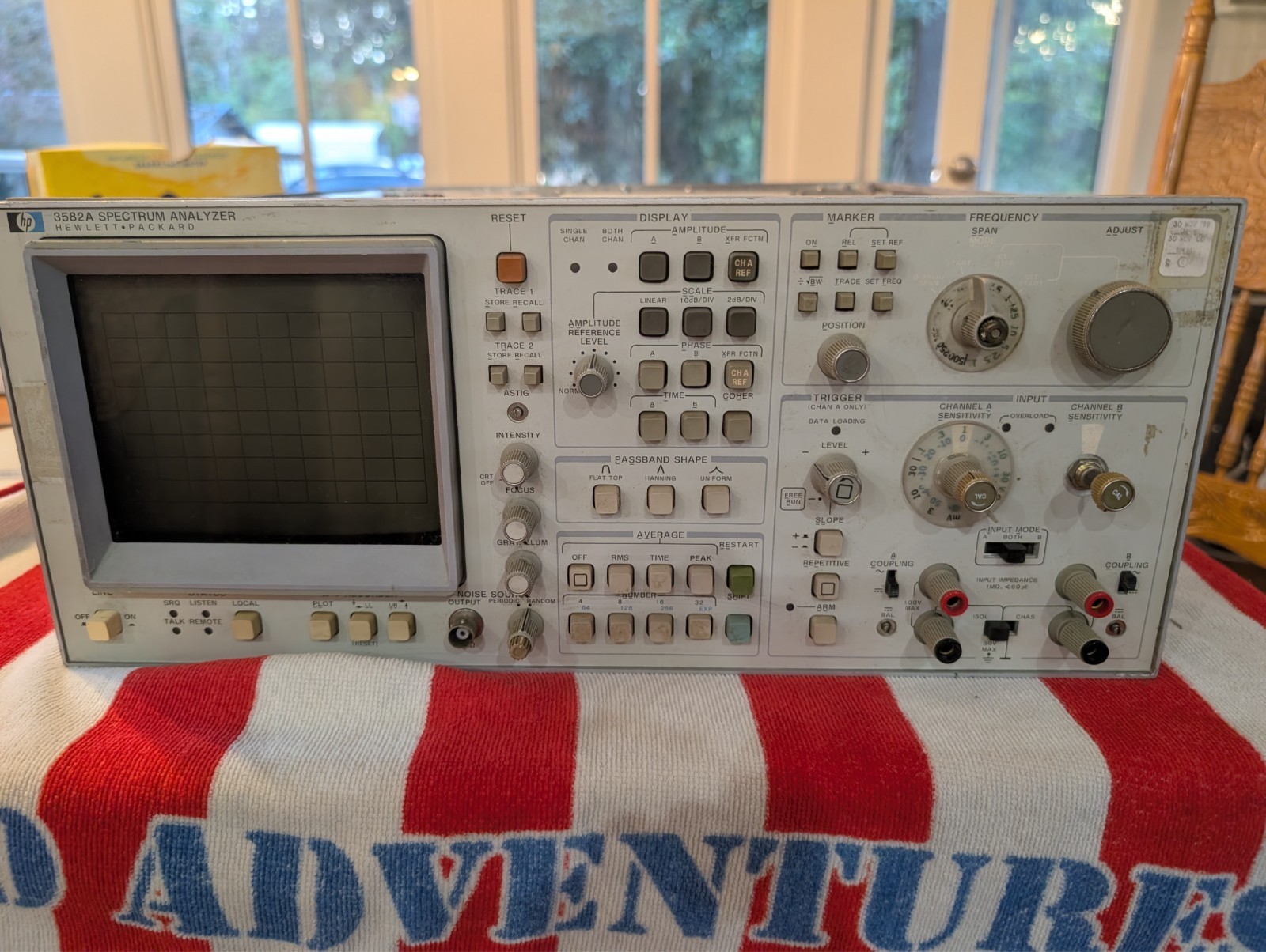 HP 3582A Dual-Channel Dynamic Spectrum Analyzer - Powers Up, CRT Does Not Work
