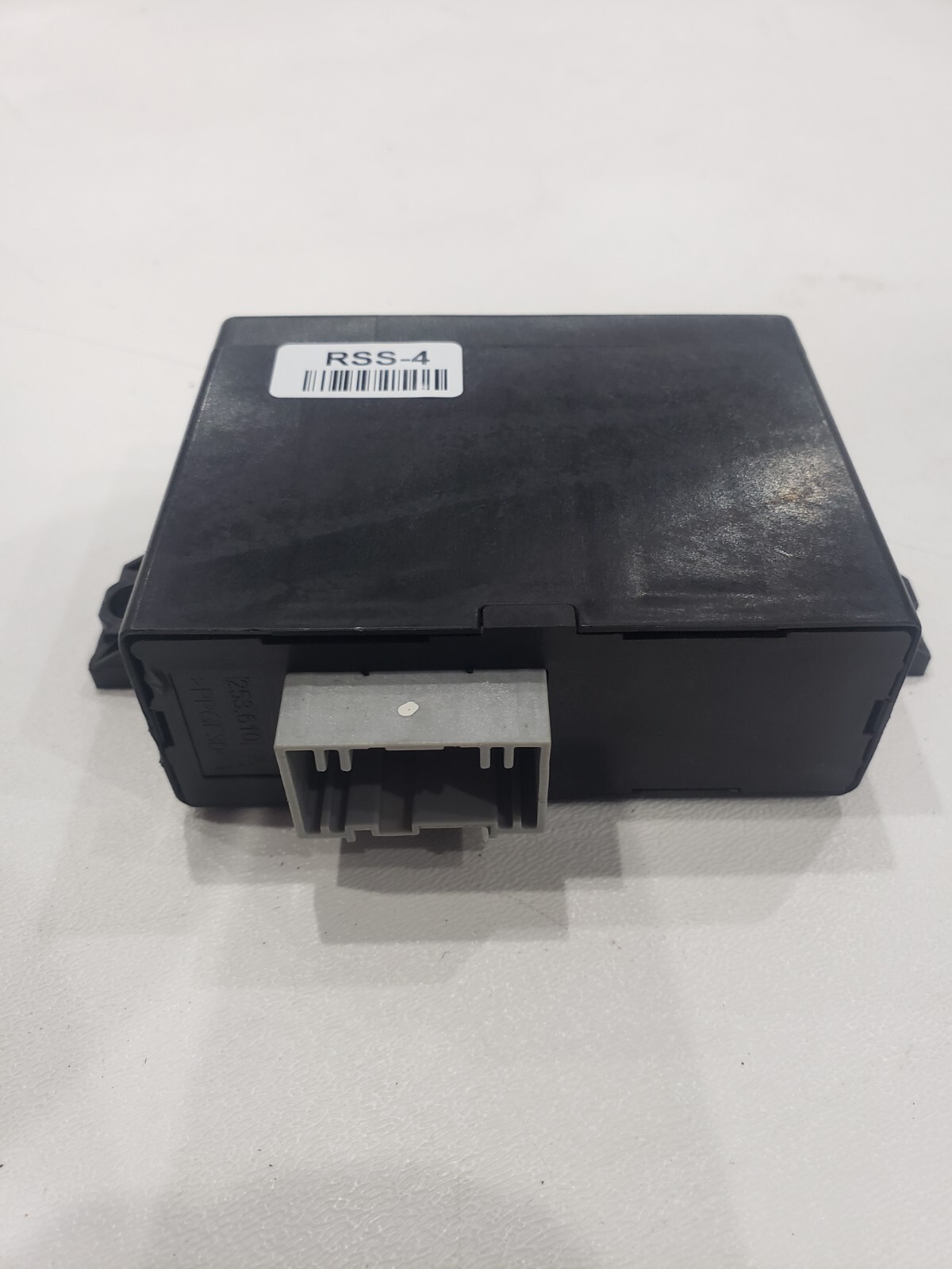 2013 Ford Taurus rear park assist control module oem