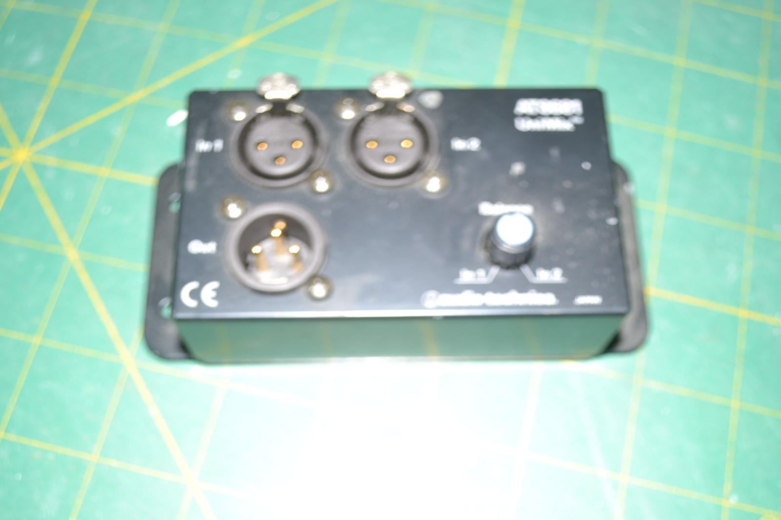 Audio-Technica AT 8681 UniMix Two Inputs One Output Black Combiner Mic Line 4526