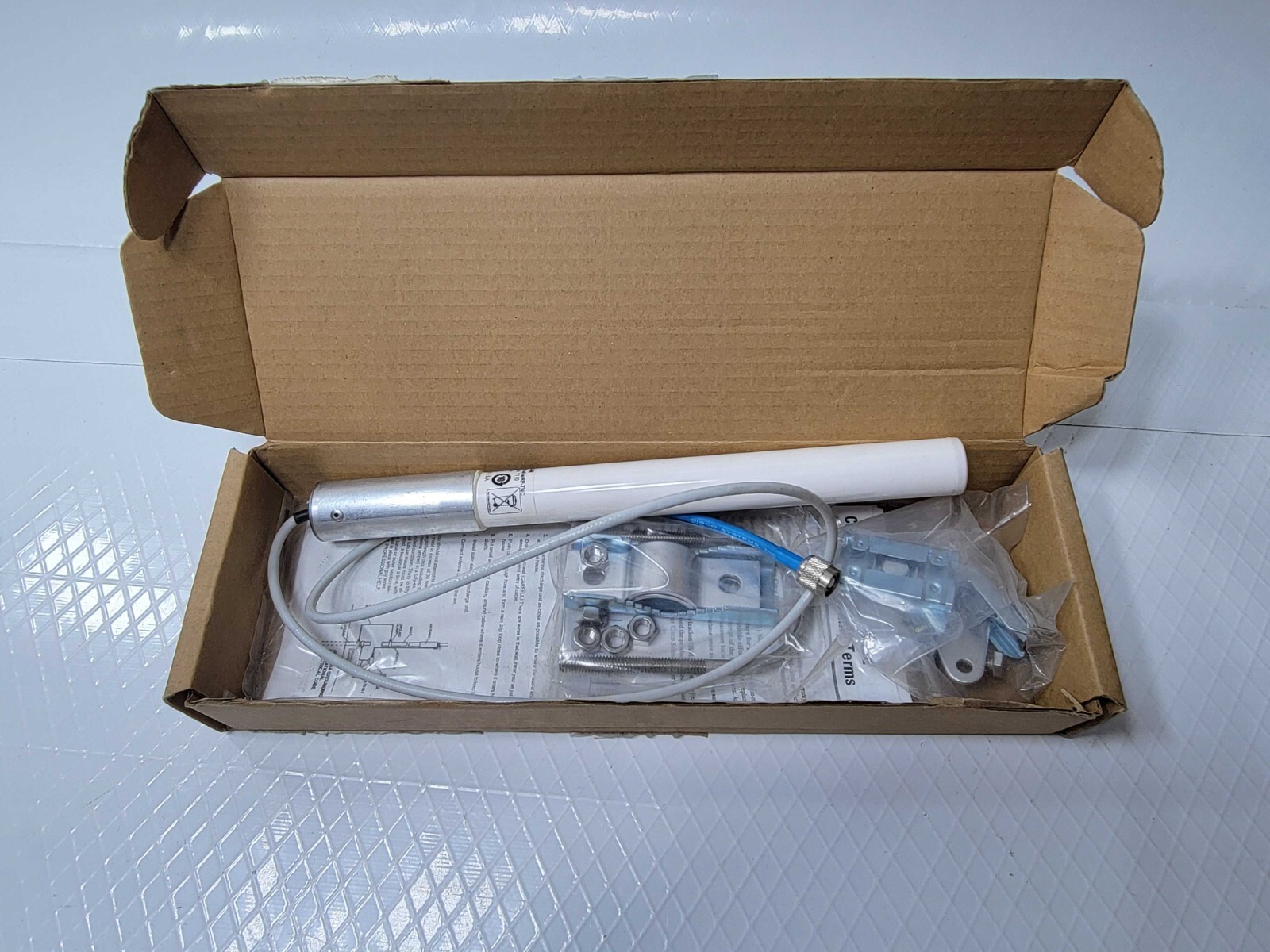 Cisco Aironet 6dBi Omni Antenna 5 GHz  w/RP-TNC Connector AIR-ANT5160V-R