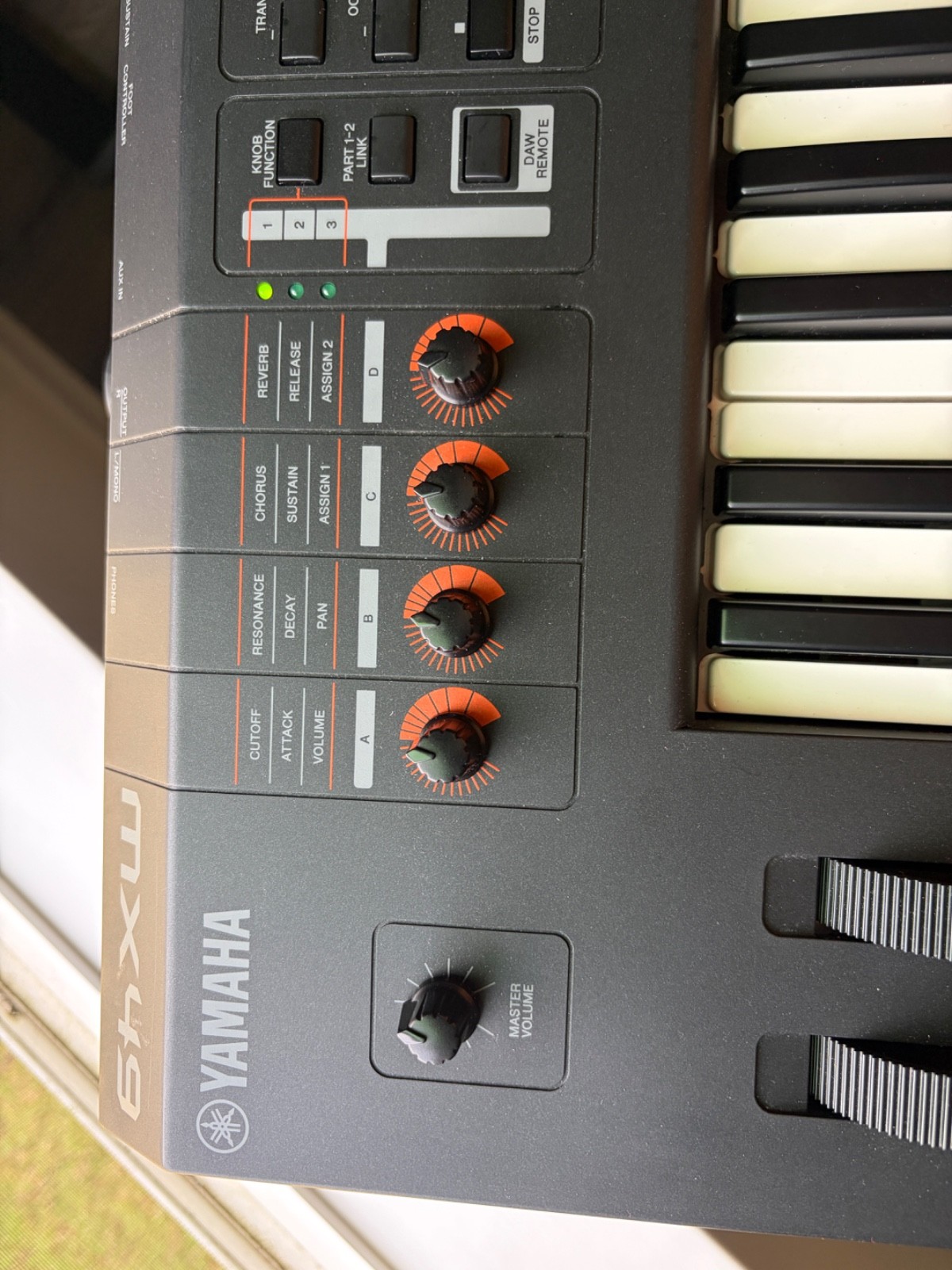 Yamaha MX49 Synthesizer(Black) – Excellent Condition