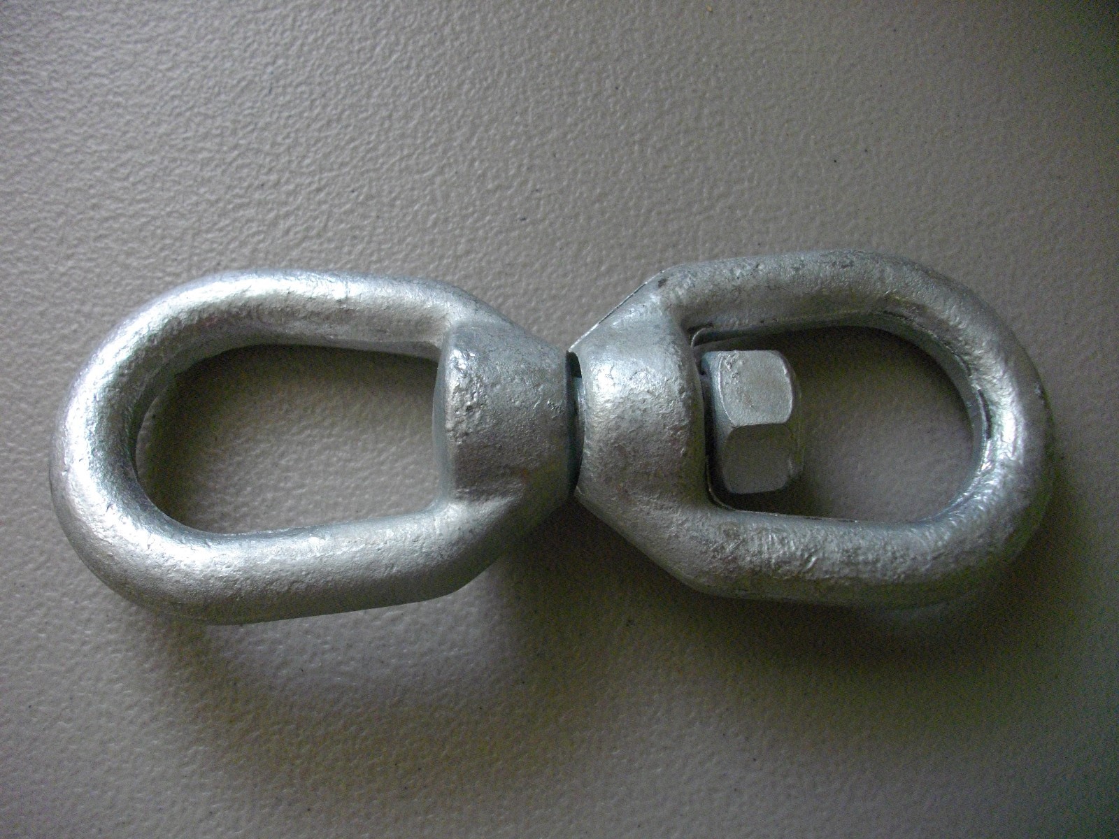 Sea-Dog 5/8 inch galvanized eye and eye swivel 181116