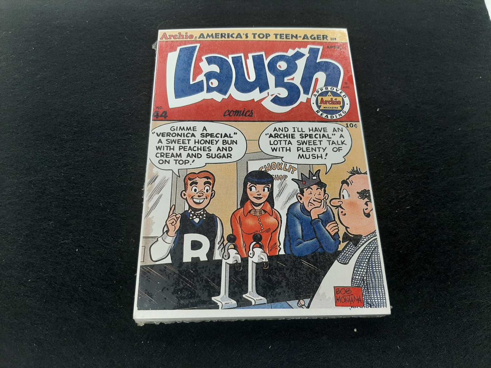 25-Archie Laugh April 1951 Full Cover Comic Unused Postcards 1986 Shelf UP2