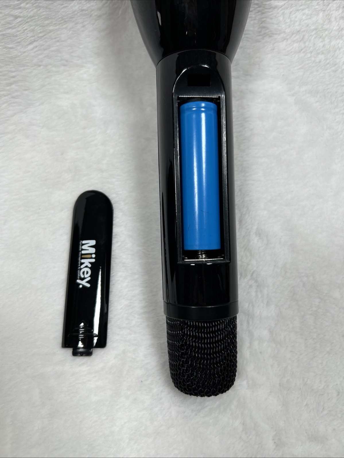 Mikey Wireless Karaoke Microphone And Speaker With Case