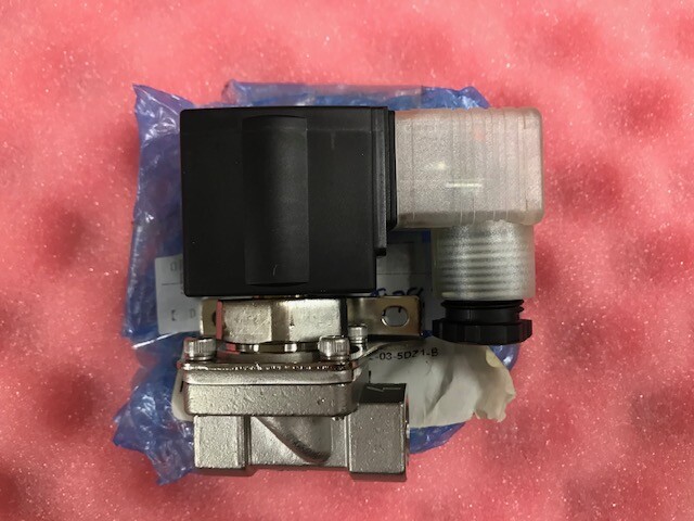 SMC VXZ2230L-03-5DZ1-B, SOLENIOD VALVE, NOS