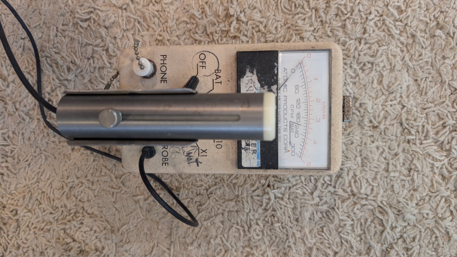 Atomic Products Corp Survey Meter 069-701 Geiger Counter Meter