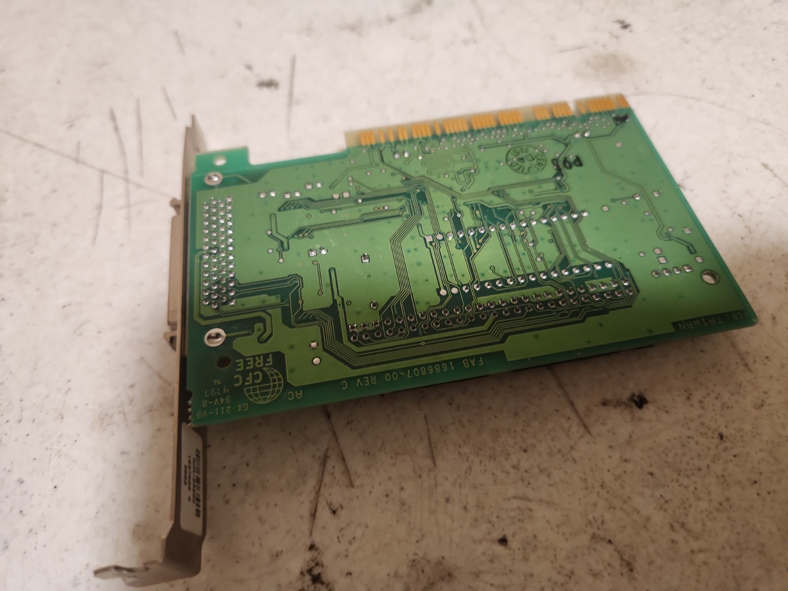 Adaptec 1686807-00 SCSI Controller Card